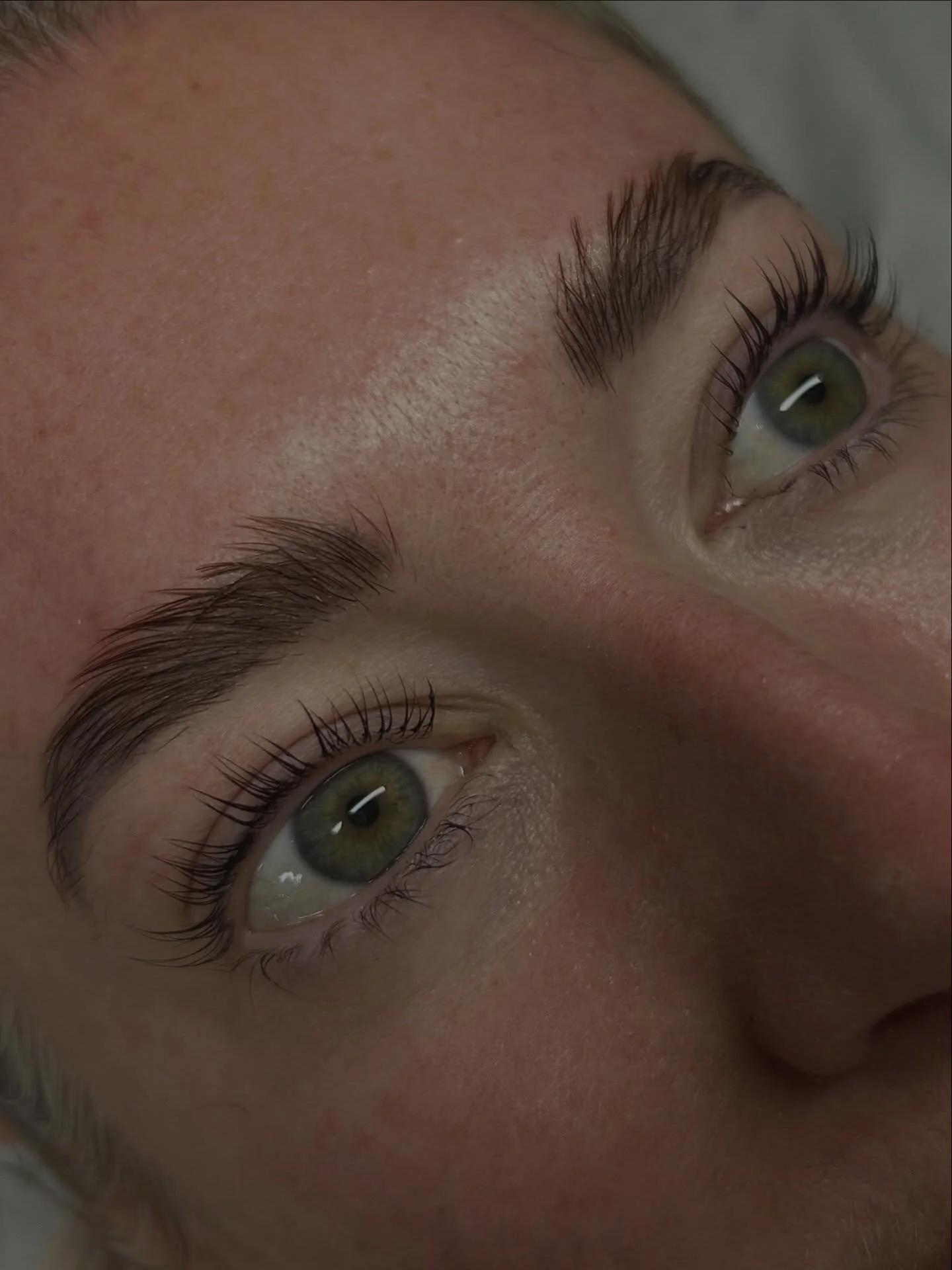 Korean Lash Lift results are unmatched ✨

💫healthy lashes, an eye-opening effect, longer-lasting results

&amp; a brow lamination on this beauty