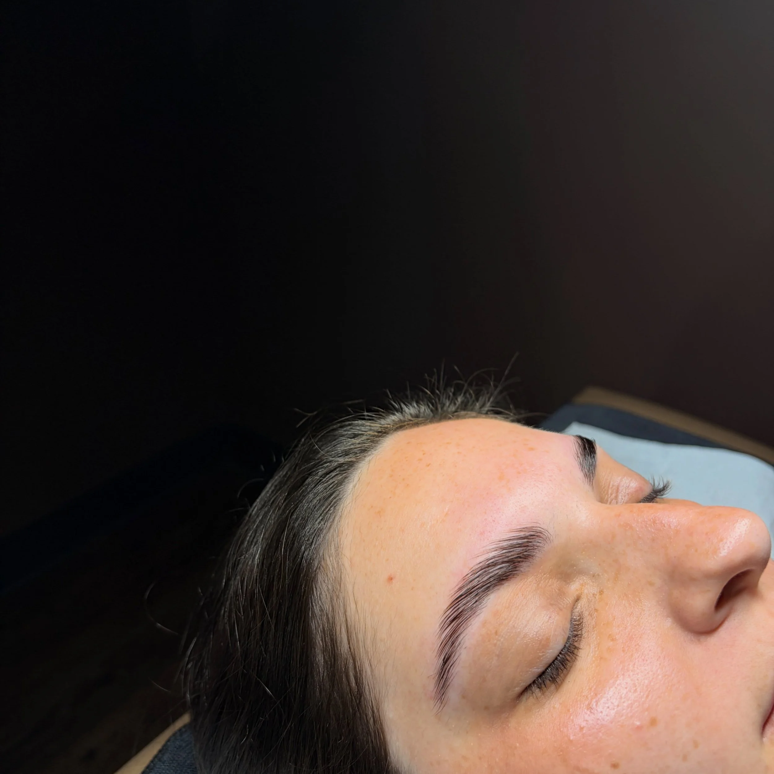 brow lamination; a game changer for your morning routine 

6 weeks of smoother, manageable, lifted brows. Just wake up, brush, and go ✨