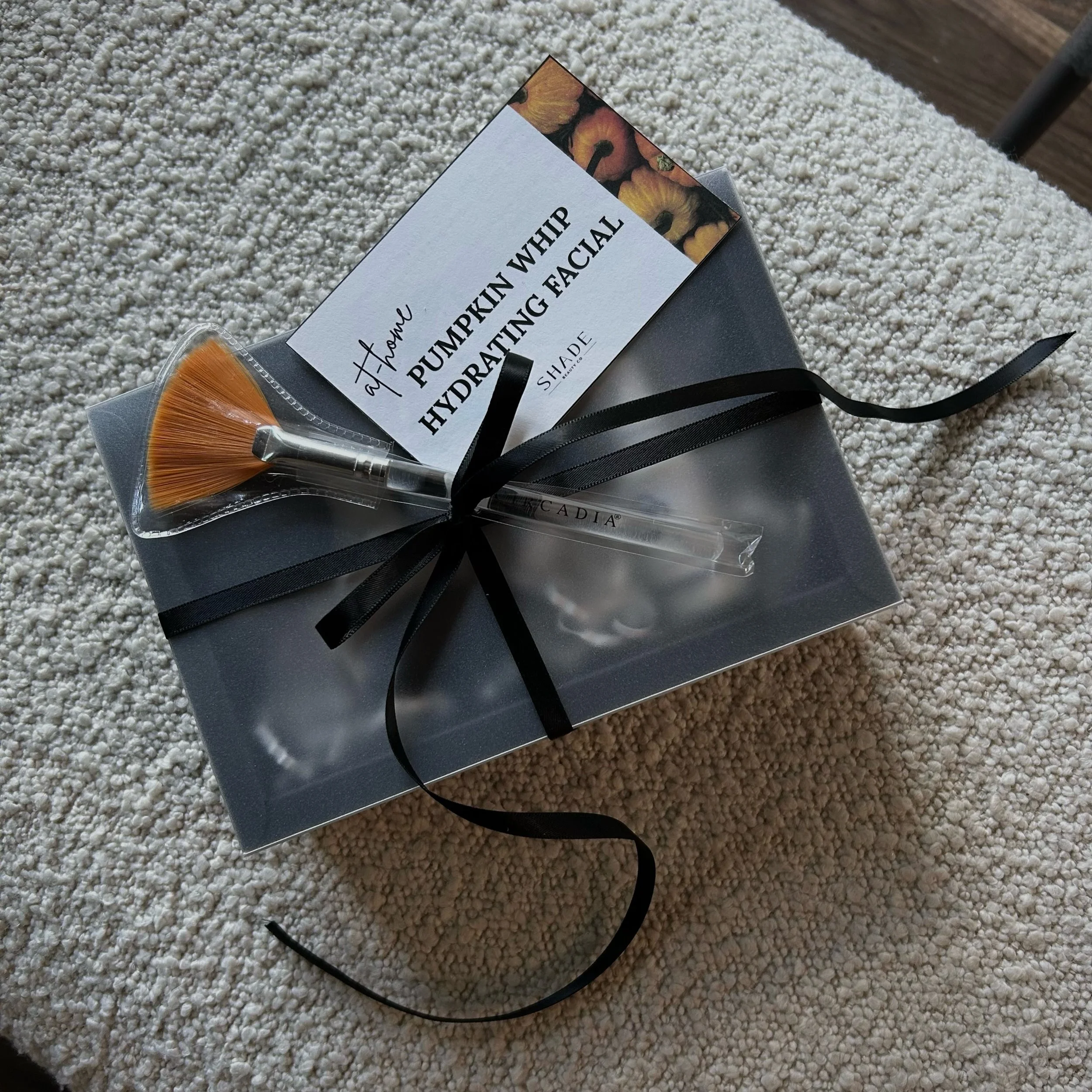 Introducing our At-Home Pumpkin Whip Hydrating Facial Kits 🍂✨ the nighttime routine your end-of-summer skin is begging you for. 

*this step-by-step at-home routine is rich in antioxidants and anti-aging properties to gently exfoliate, reduce inflam