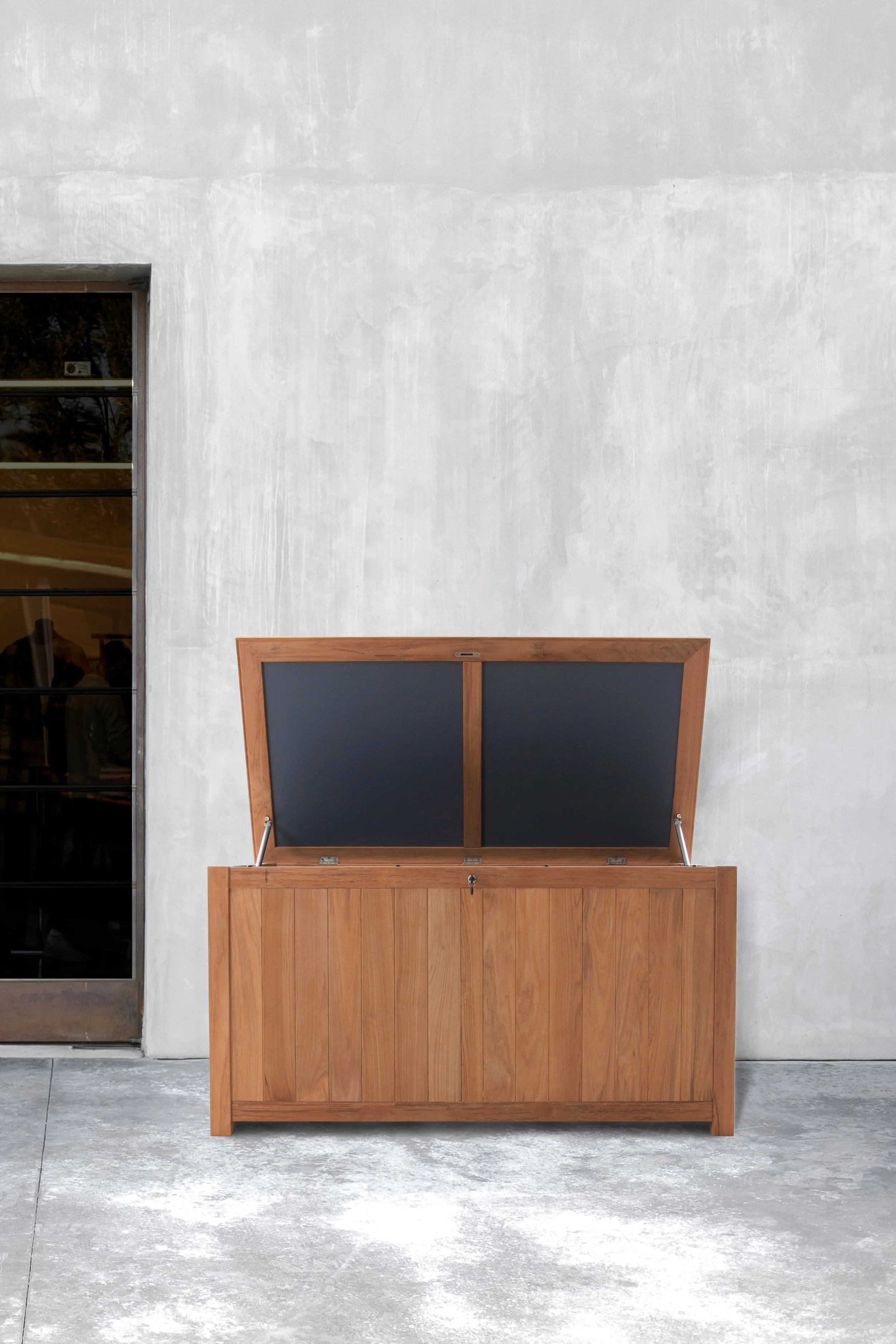 Asher Cushion Box Location.jpg