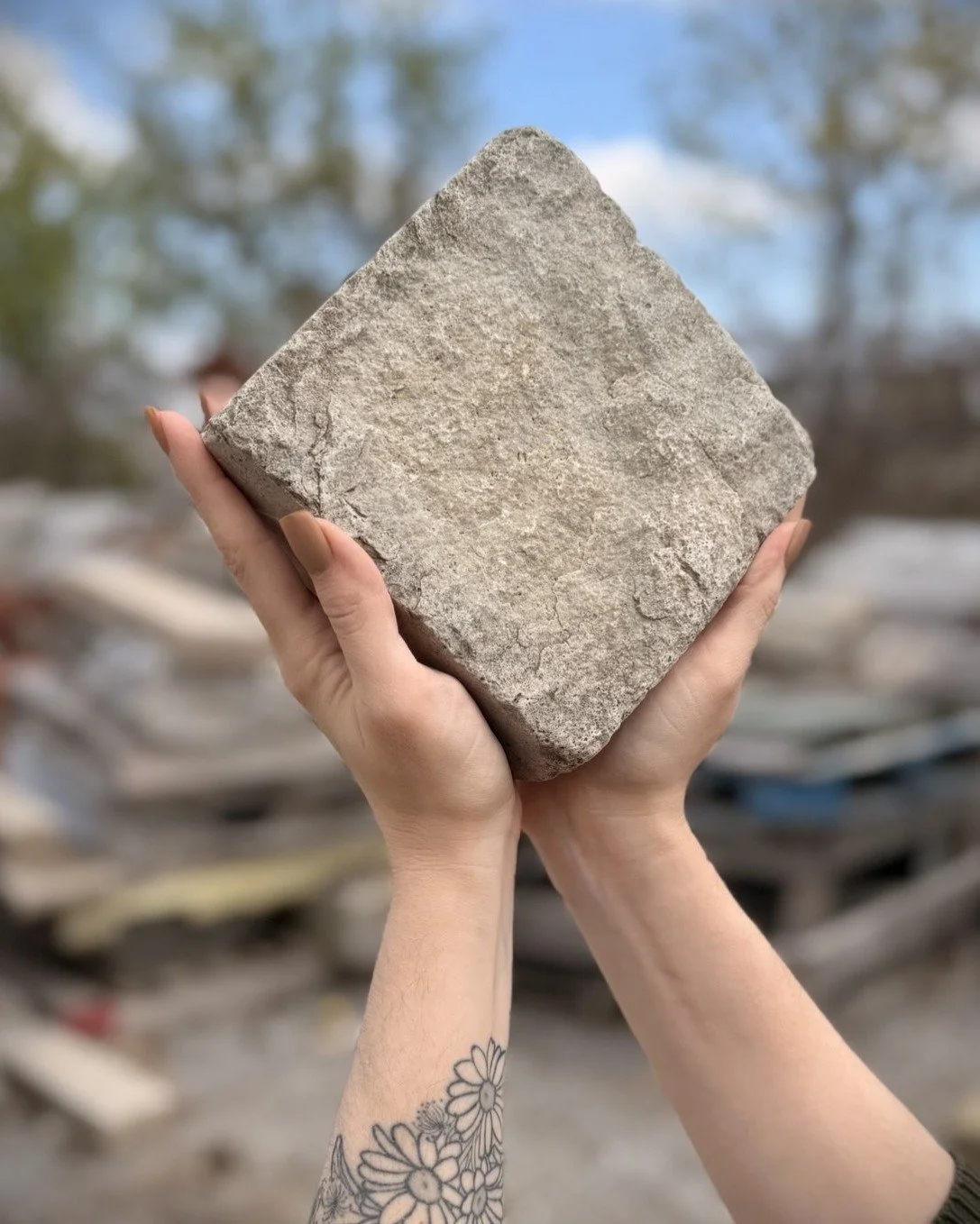 (Coming soon to our inventory) Reclaimed Limestone Pavers 🙌

Reclaimed pavers salvaged from a home in Toronto. 6"x6" Limestone, 2.25" depth with a natural patina.  Let us know if you want these for upcoming projects!

#reclaimedstone 