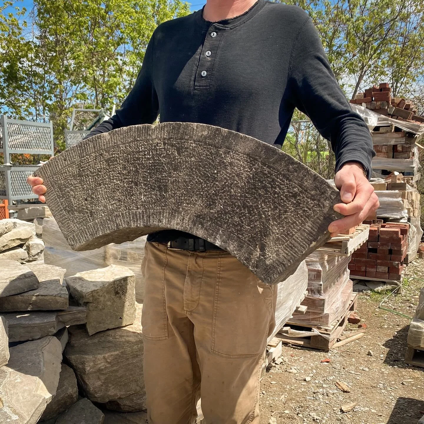 Unique sandstone arch, salvaged from a historic Ontario property. Check out the stone carver&rsquo;s initials carved into the end!

Contact us for details, we&rsquo;d love to help this piece of history find a new home. 

#reclaimedstone #historicmate