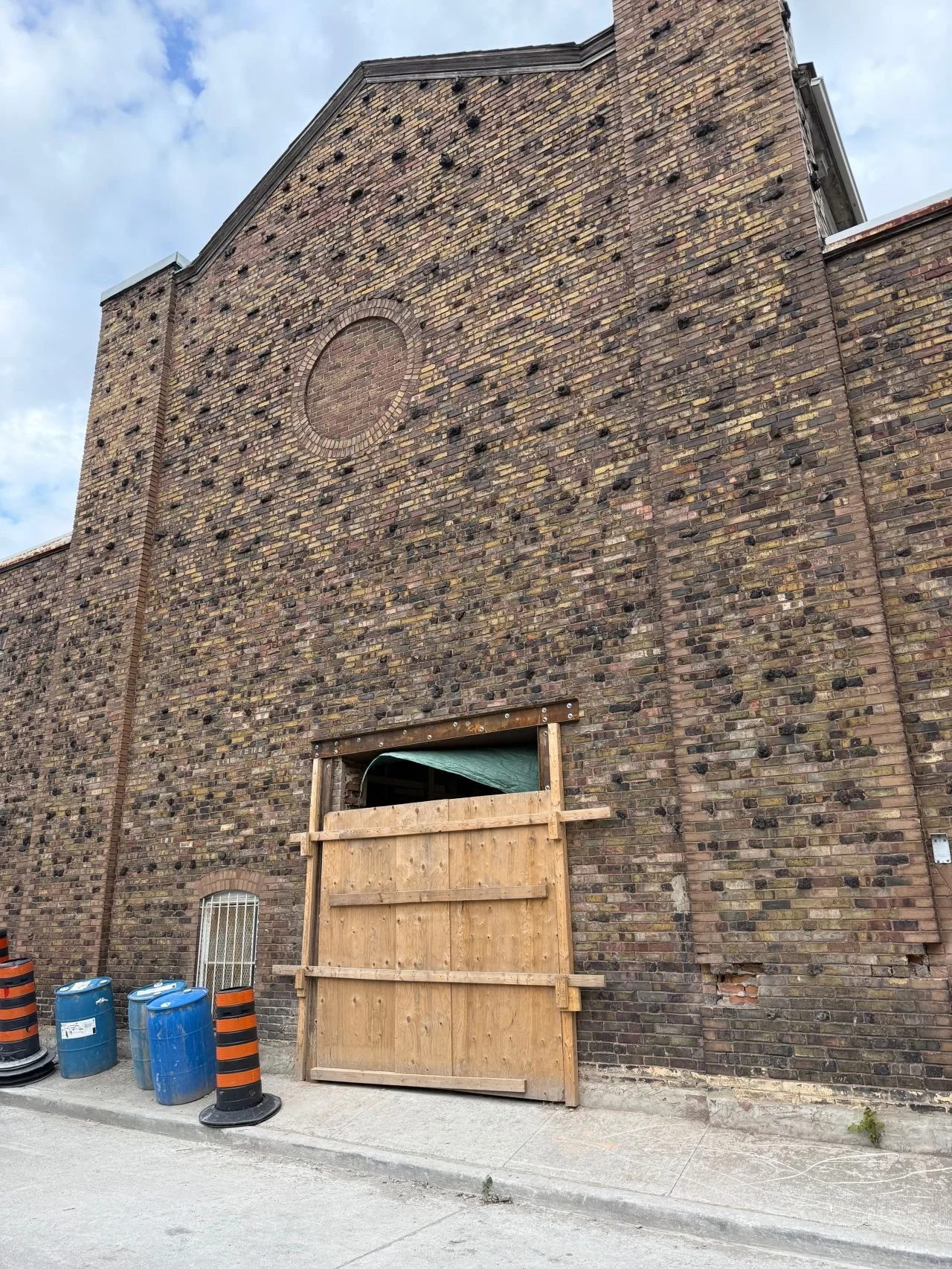 ArcanaMaterials_Danforth_Reclaimed brick_demolition 1-credit-Assembly Corp.jpg