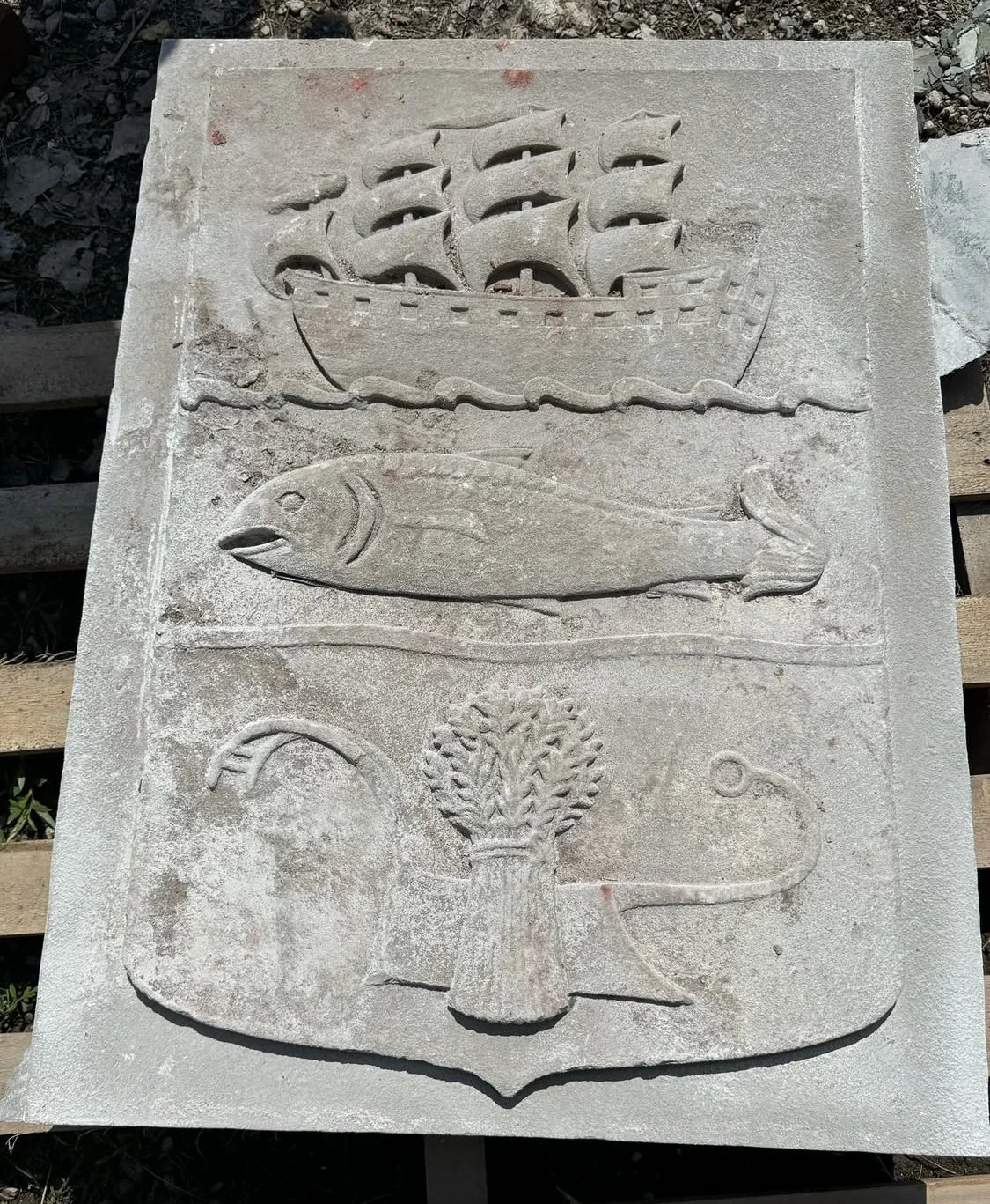 Assorted Reclaimed & Surplus Feature Stone