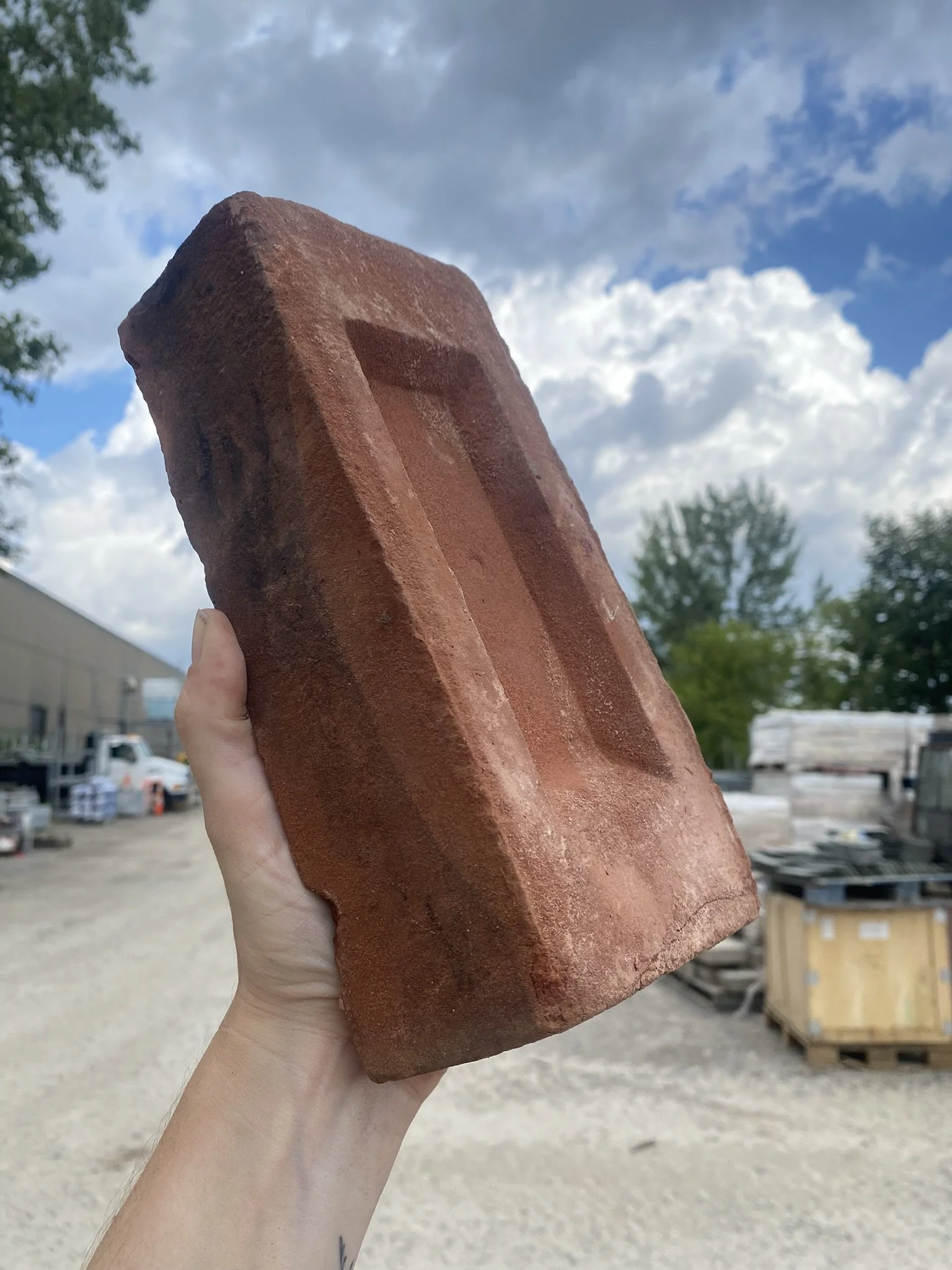 ArcanaMaterials_ReclaimedBrick_WolfreyRed_hand.JPEG