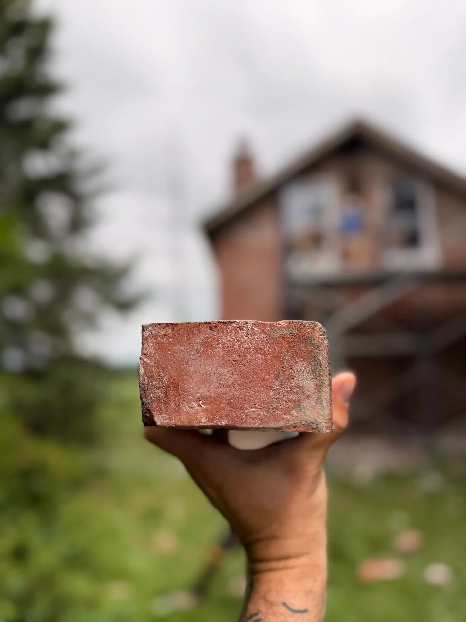 ArcanaMaterials_CobourgRedBricks_ends.JPEG