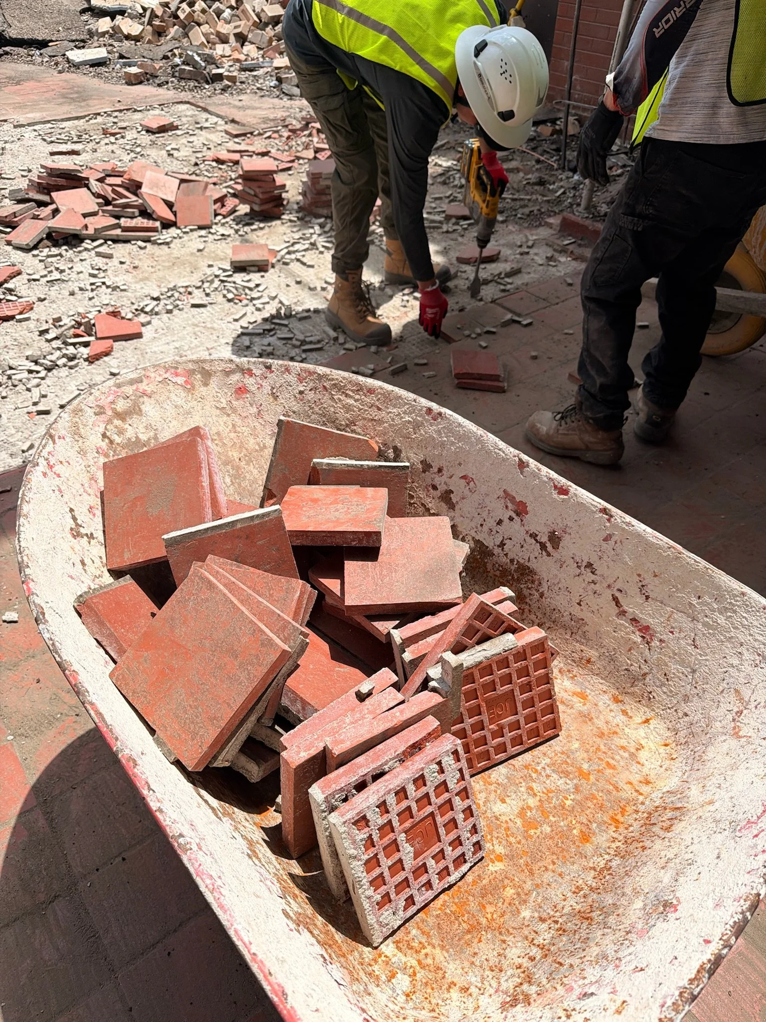 arcanamaterials_Ruabon_Reclaimed Terra Cotta Tiles_4.jpg