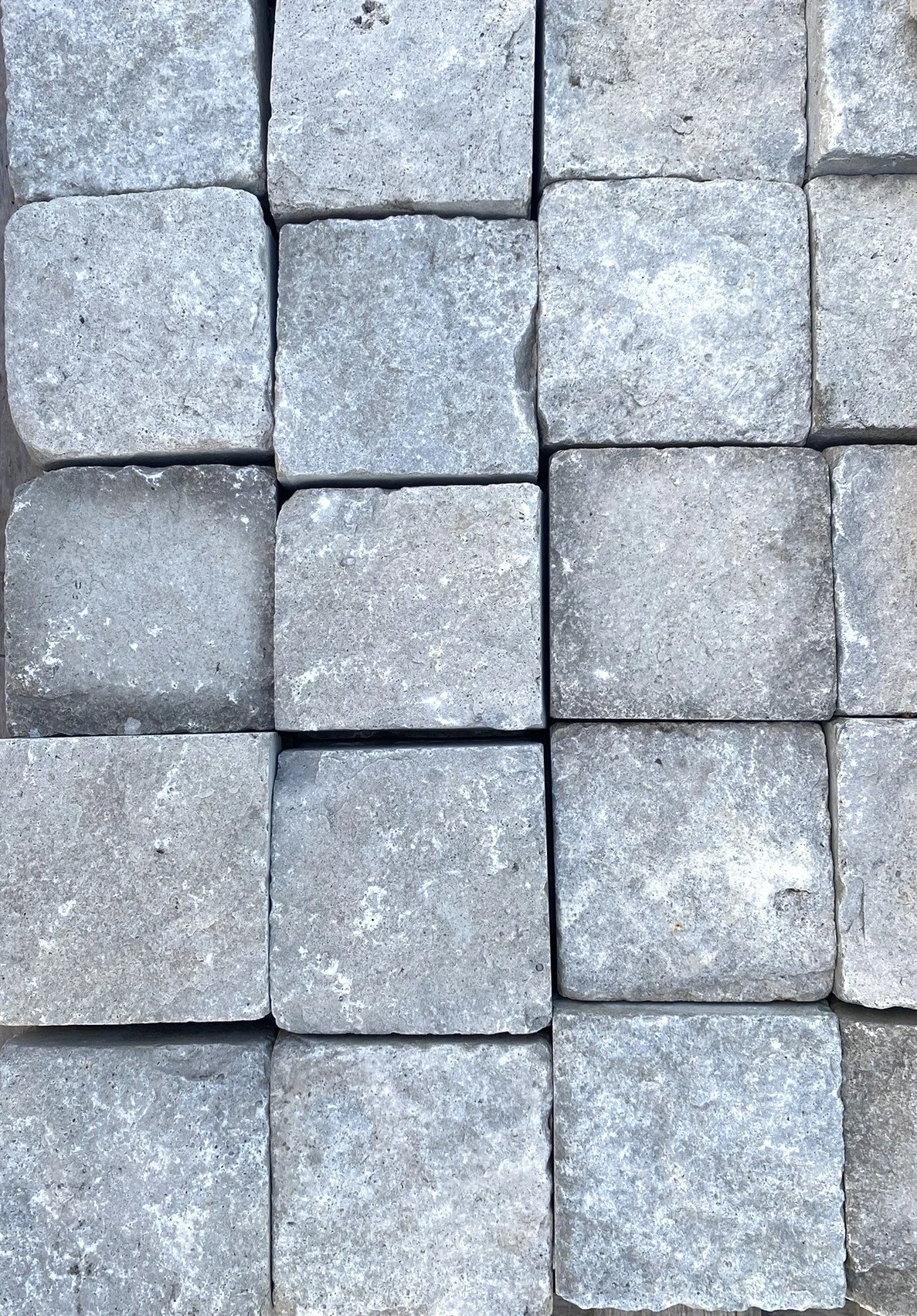 arcanamaterials_limestonepaver_5.JPEG