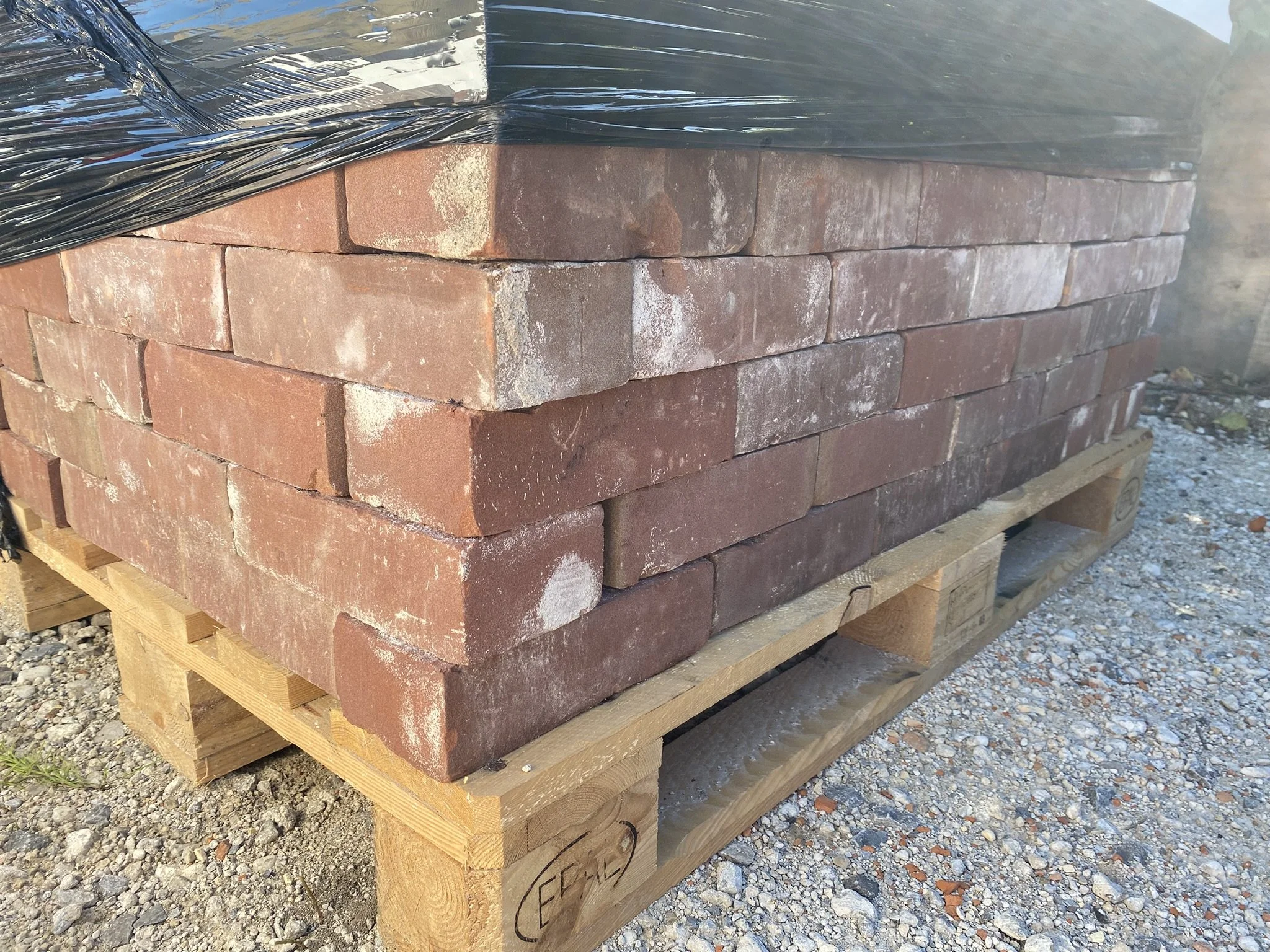 ArcanaMaterials-ReclaimedBrick_J.Price_3.JPEG