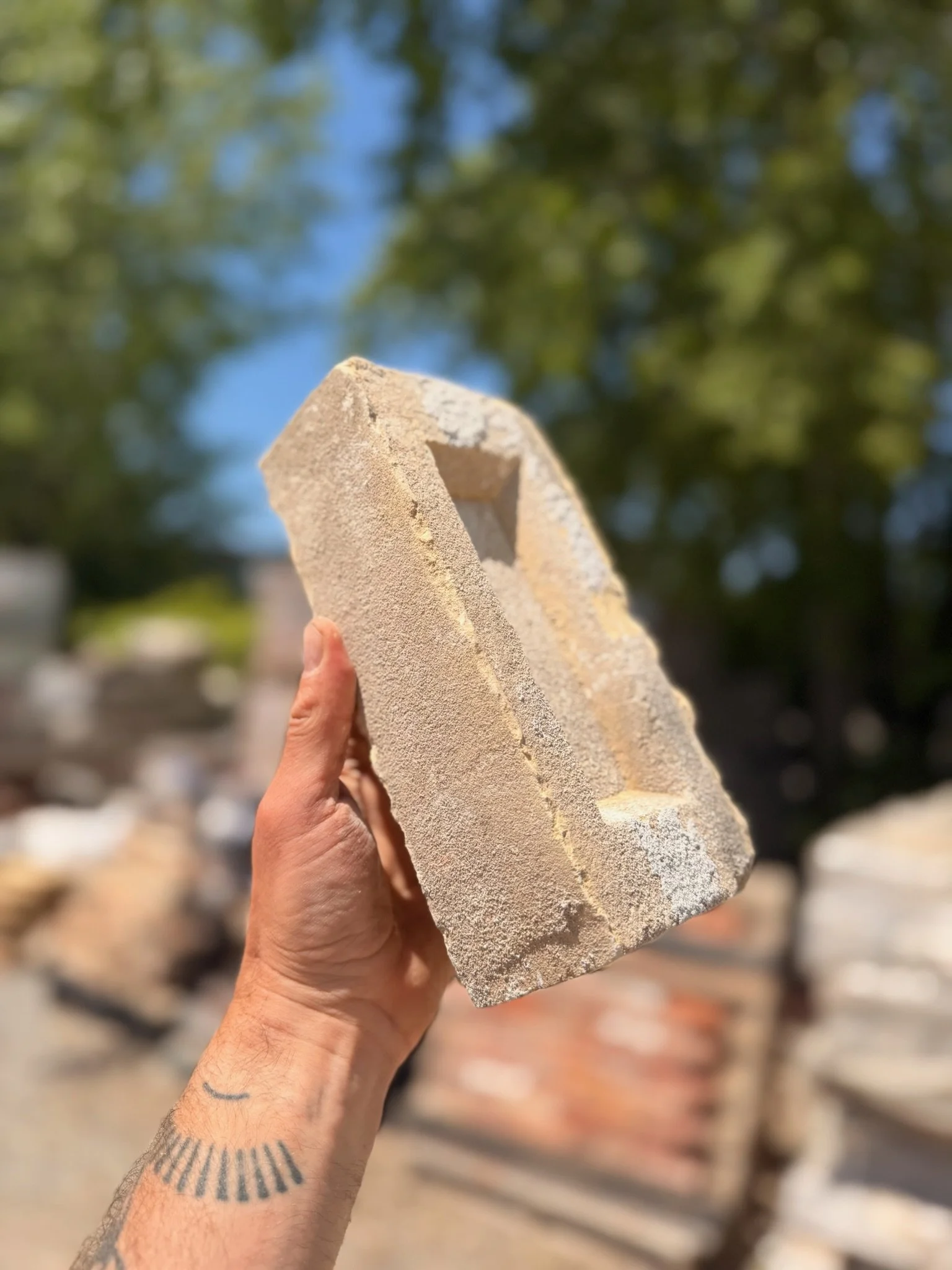 arcanamaterials_Brantford-Buff-reclaimedbrick-4.jpg