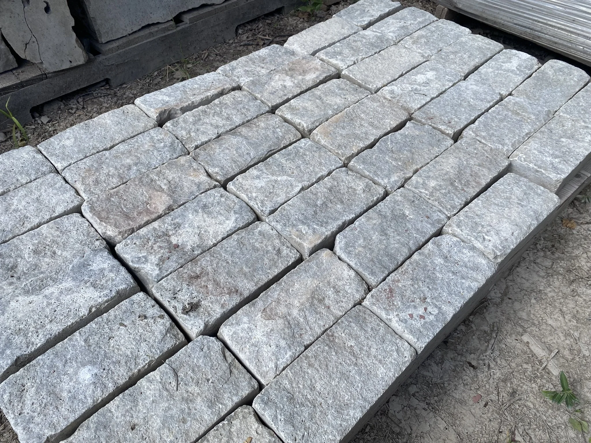 arcanamaterials_limestonepaver_rectangles1.JPEG