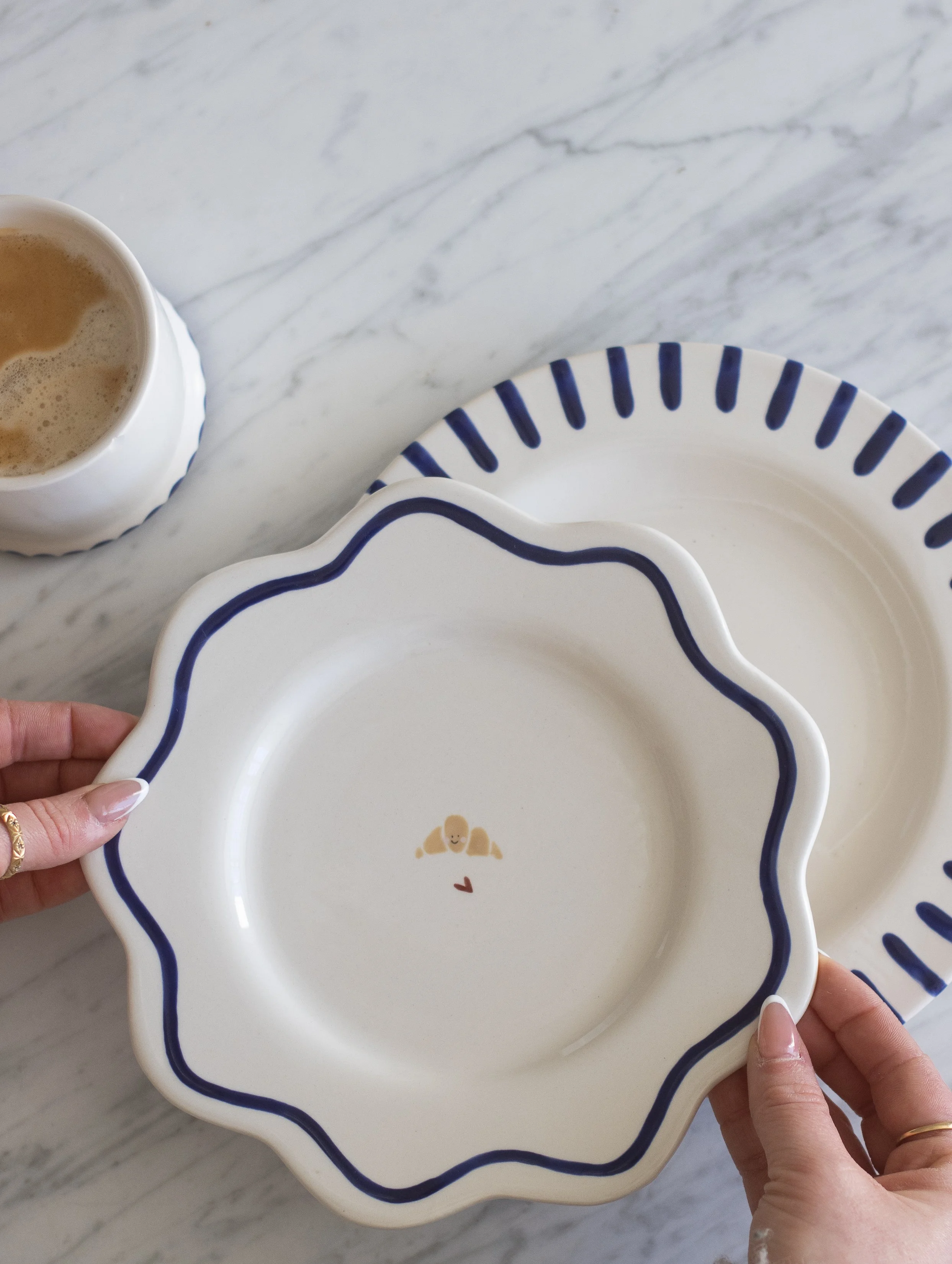 Croissant Club Wavy Plate 21cm