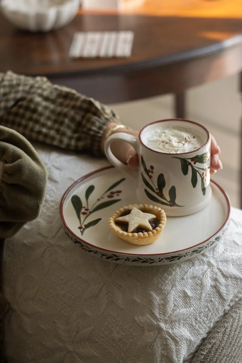 Holly & Berry Country Mug