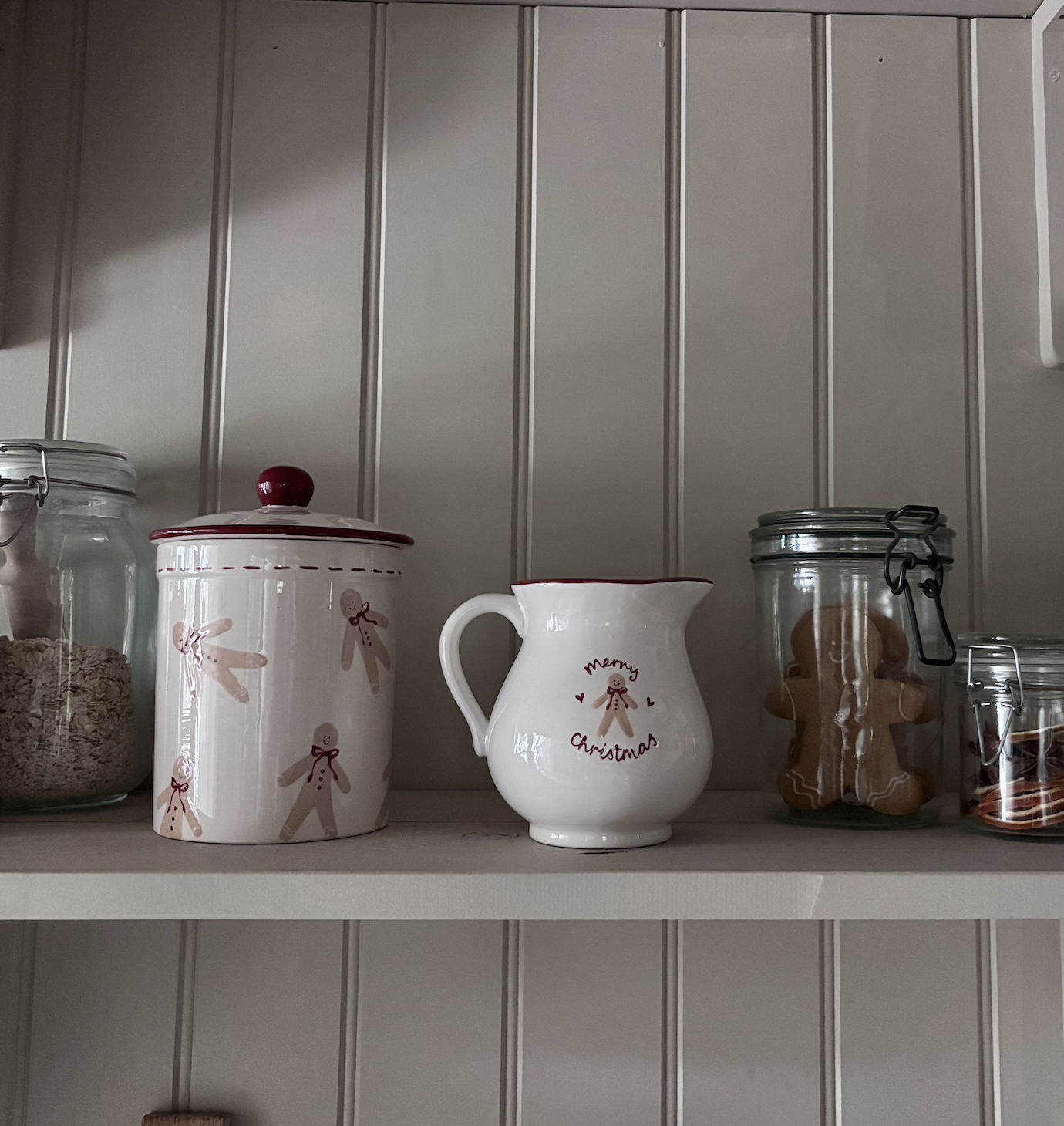 Gingerbread Biscuit Barrel