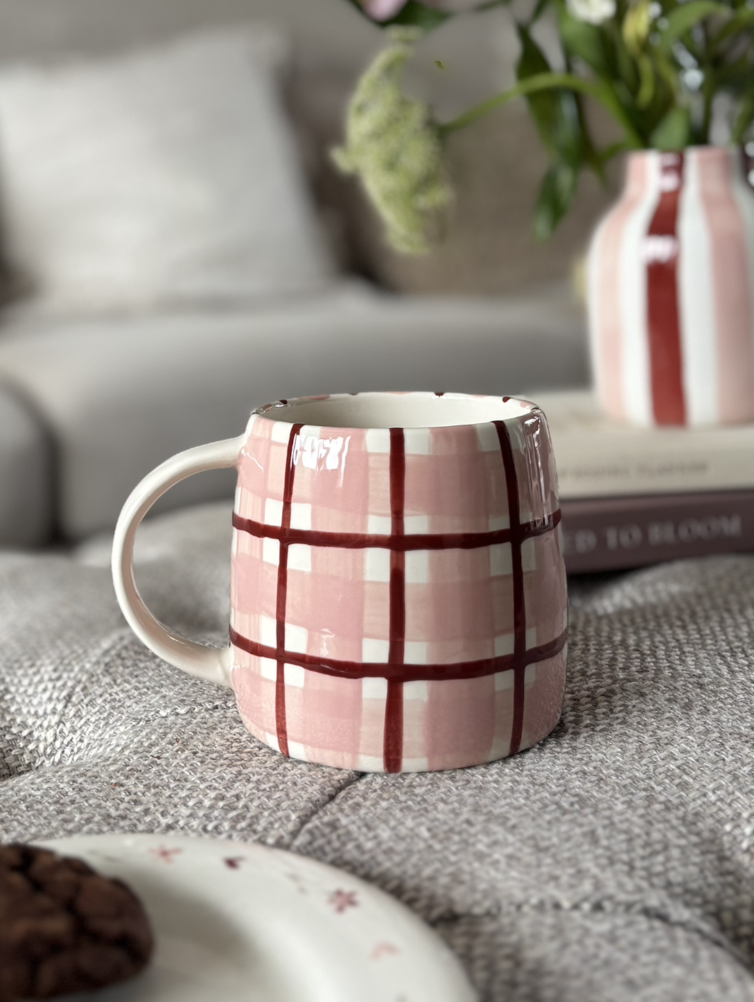 Gingham Girl Suzie Mug