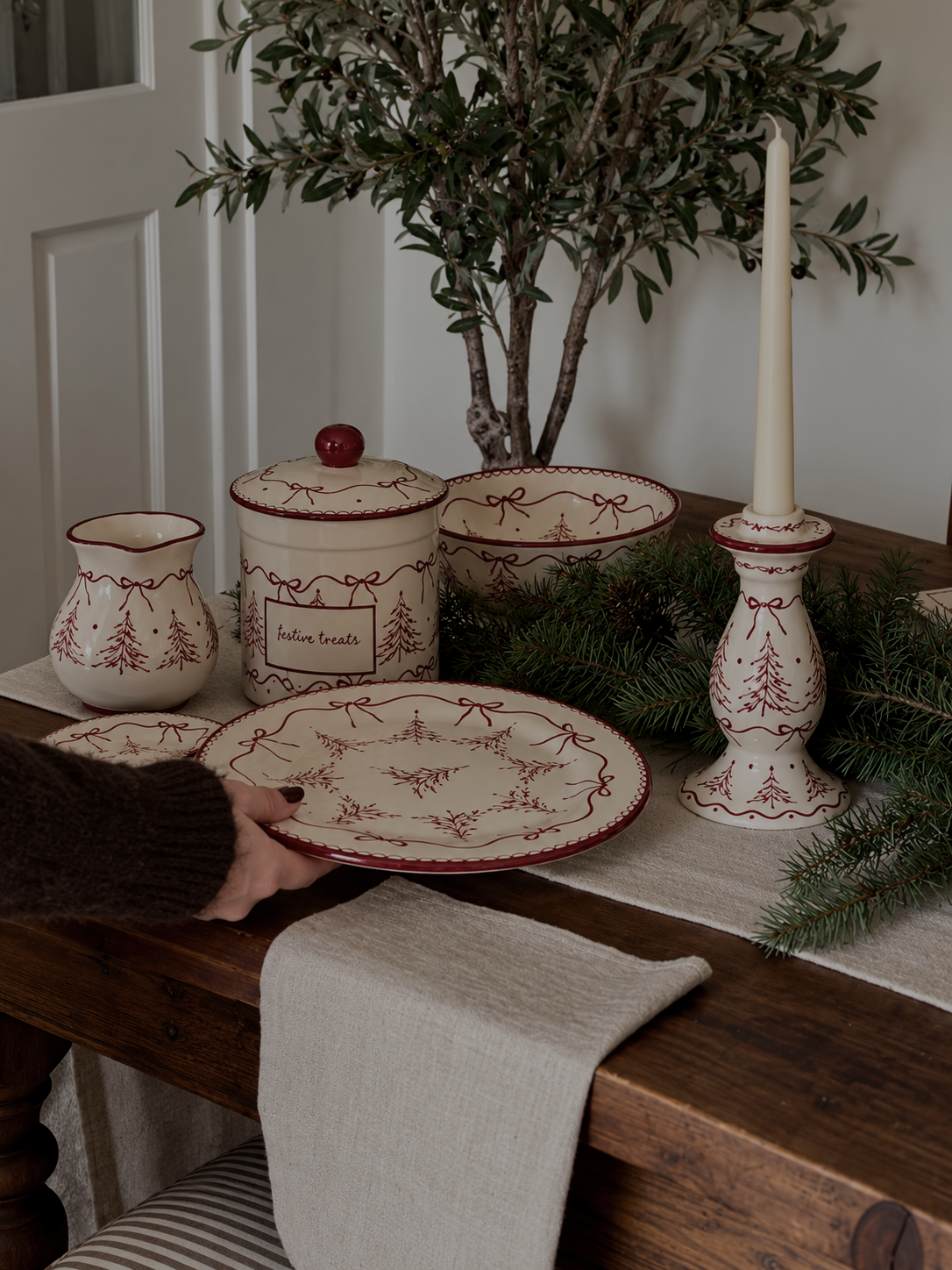 Christmas Toile Side Plate 21cm
