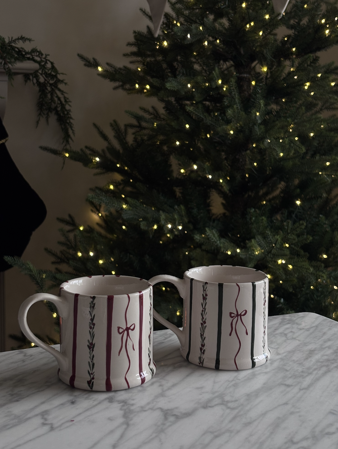 Christmas Ribbons Country Mugs
