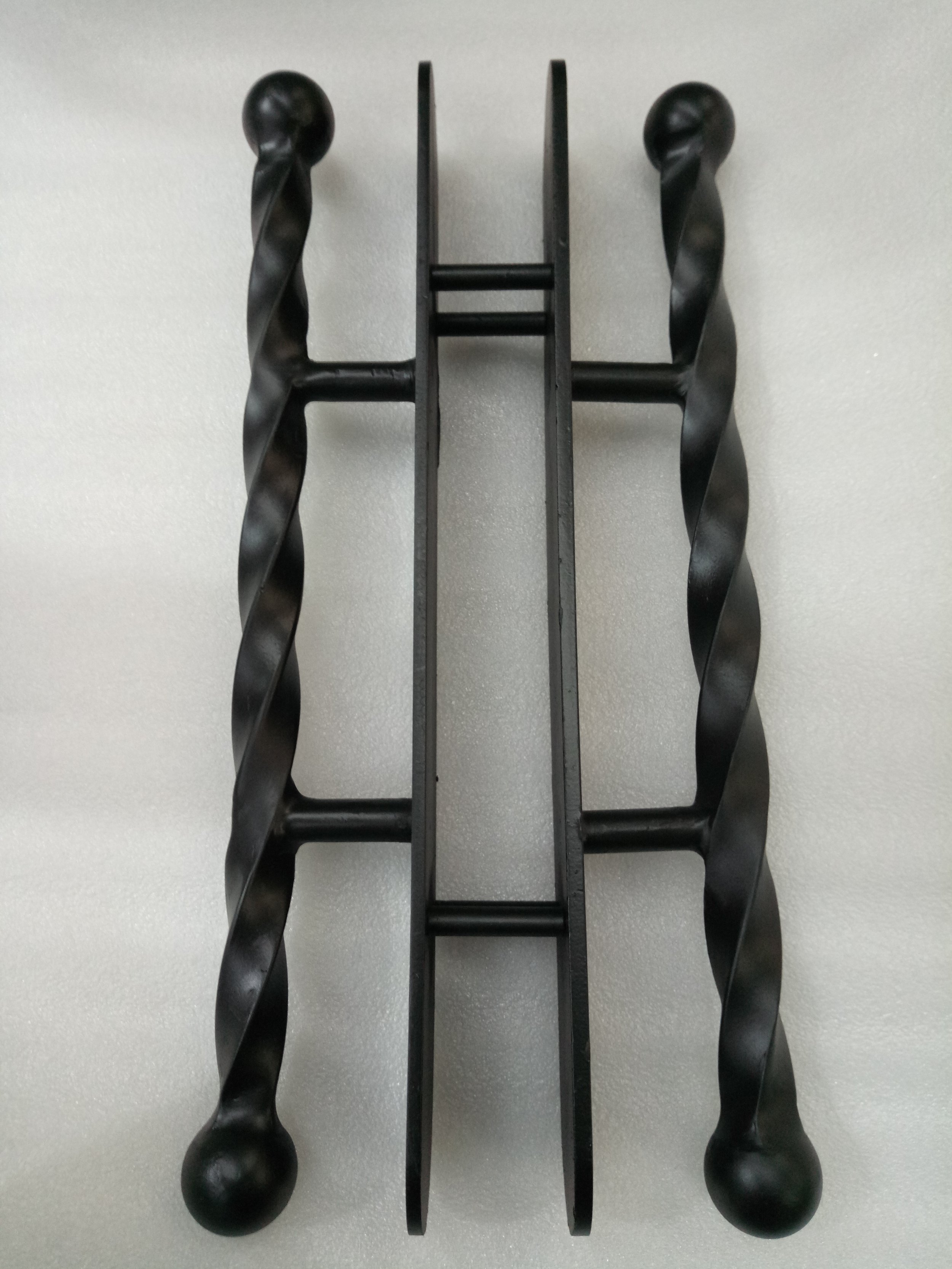 Handles E.jpg