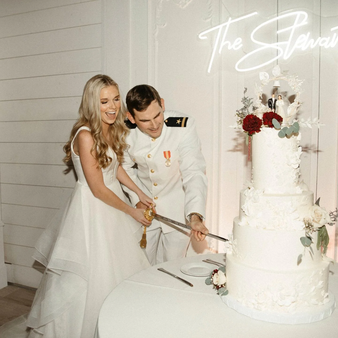 when you own a sword, why not use it to cut your wedding cake!⁠⁠
⁠⁠
⁠⁠
⁠⁠
⁠⁠
⁠⁠
&bull;⁠⁠
⁠⁠
&bull;⁠⁠
⁠⁠
&bull;⁠⁠
⁠⁠
&bull;⁠⁠
⁠⁠
&bull;⁠⁠
⁠⁠
&bull;⁠⁠
⁠⁠
&bull;⁠⁠
⁠⁠
&bull;⁠⁠
⁠⁠
⁠⁠
⁠⁠
#xocakerydallas #xocakerytx #xocakery #waferpapercake #waferpapercak