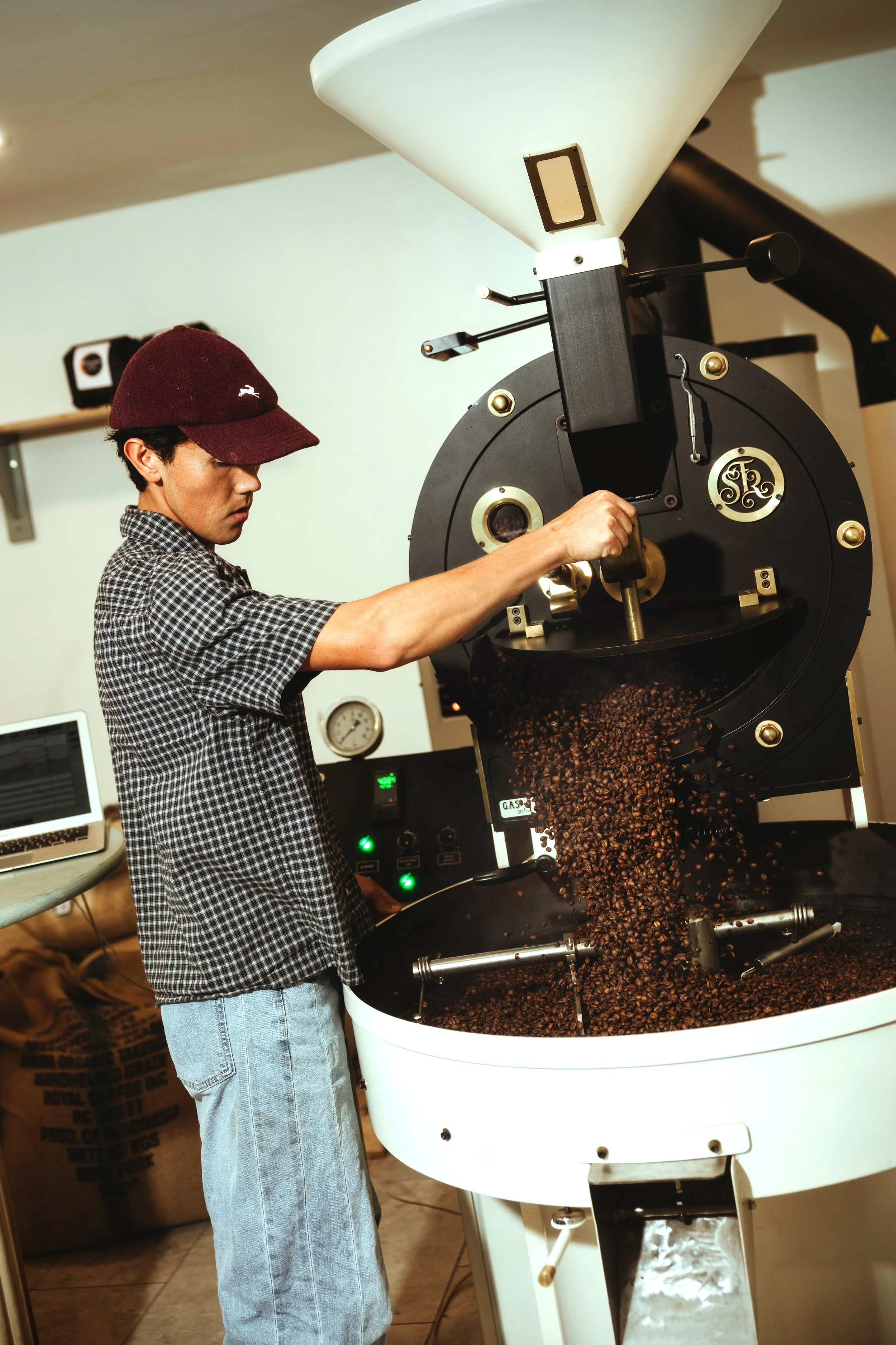 Honey Moon Photos-337_1.jpg