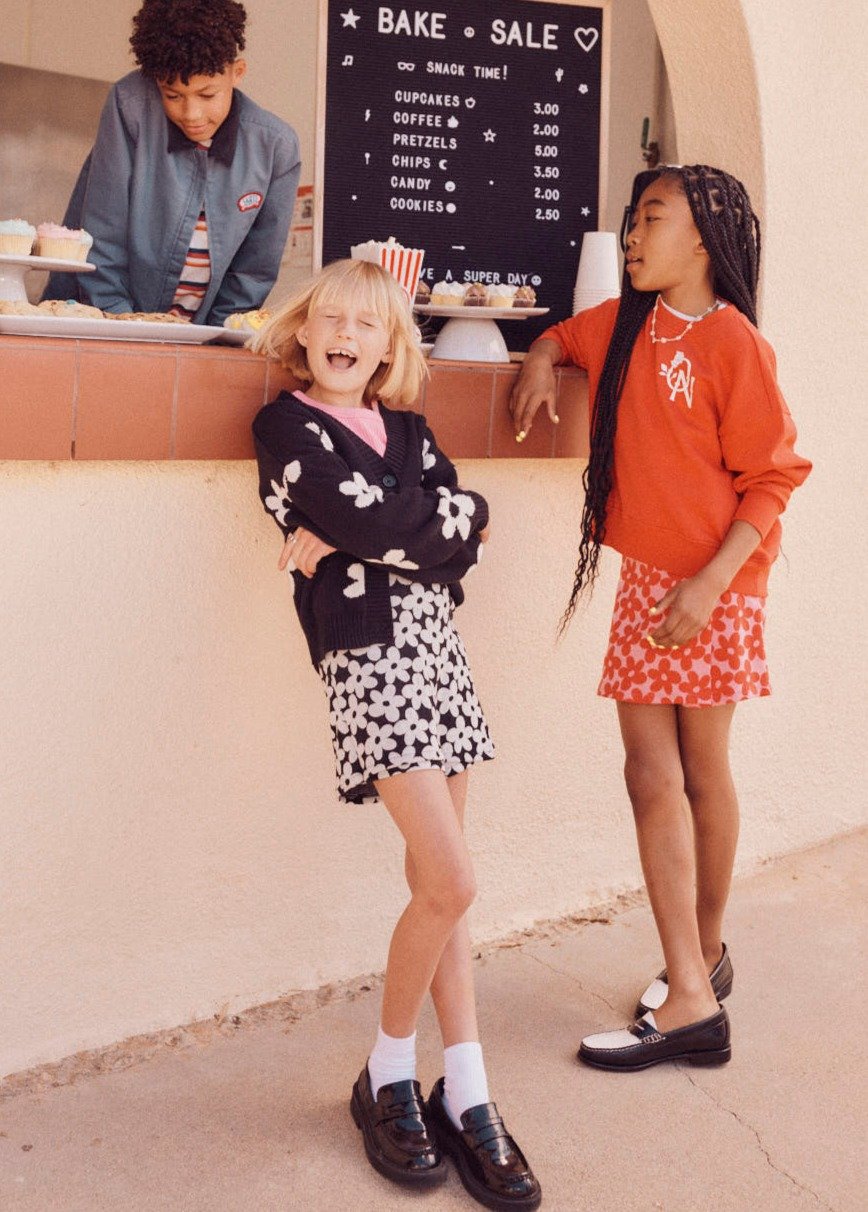 24FAL_M1963_S01814__NostalgicPrepAbum_G_01_OF_0220.jpg