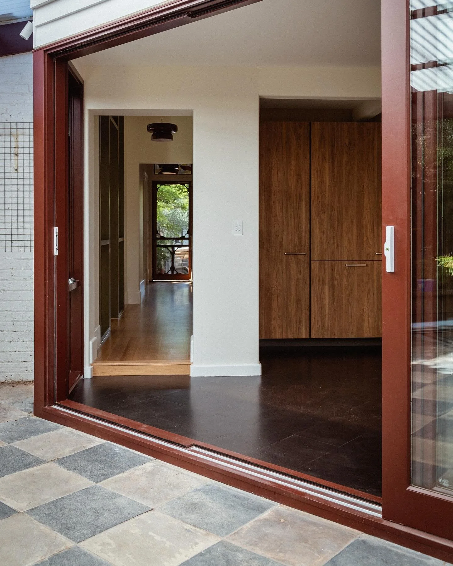 BURNELL. Designed by @cantileverinteriors crafted by @hoyscon and captured by @steadyhandsvideo