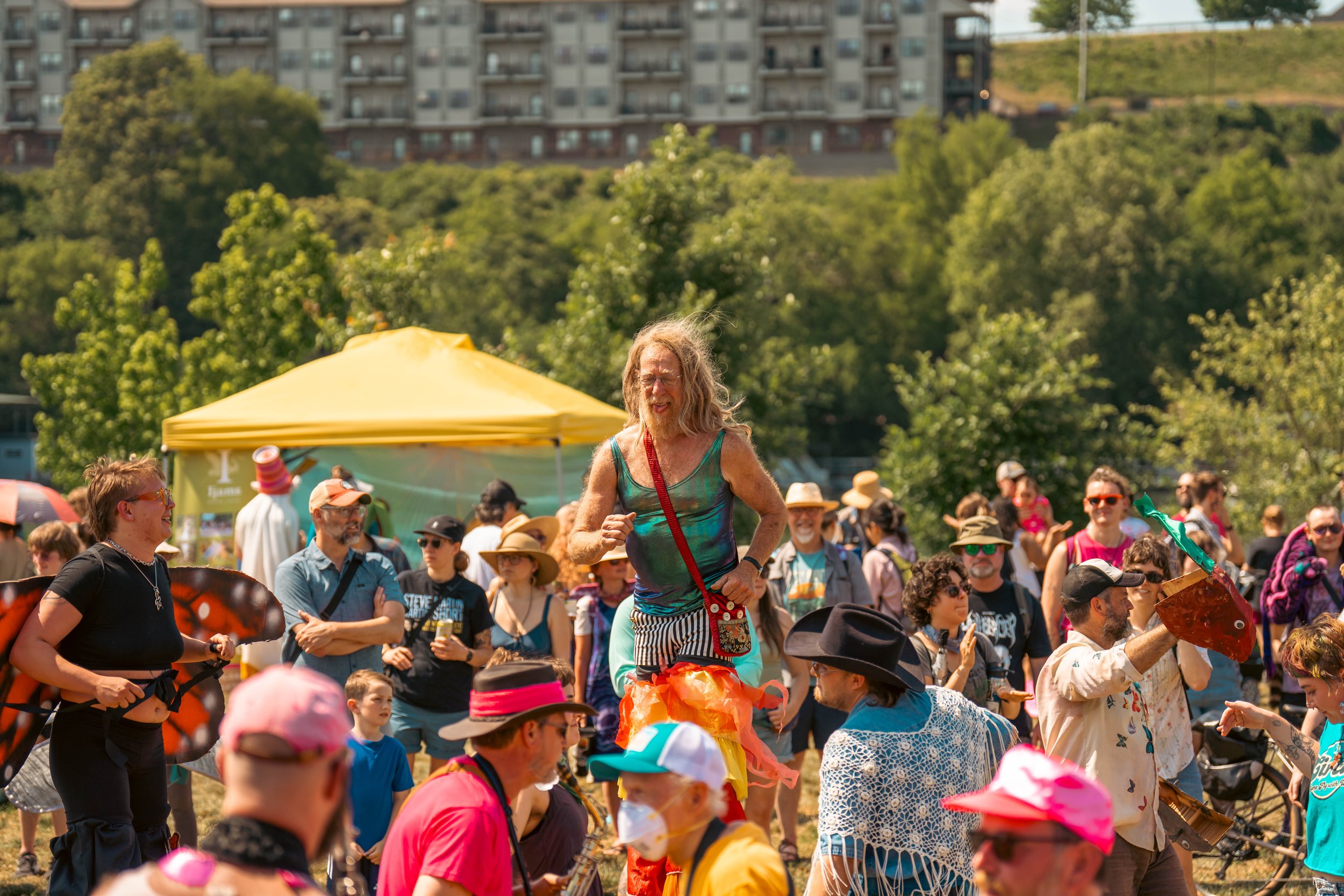Copy of TarynFerro_Cattywampus_Parade_26-311.jpg