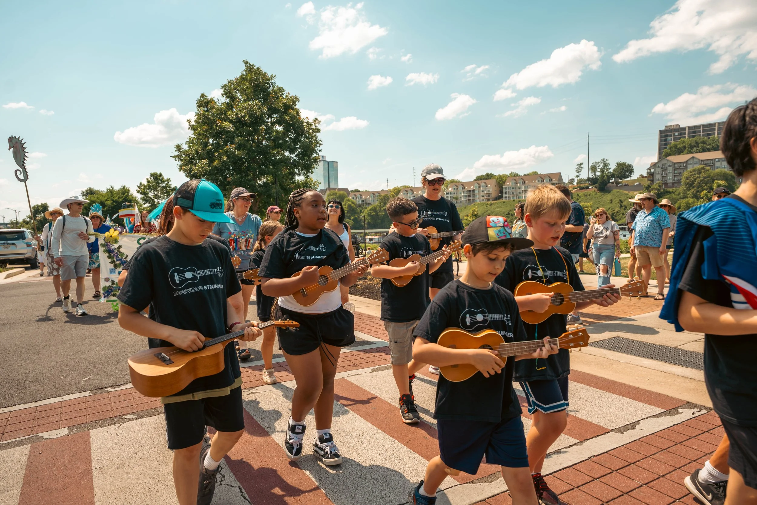 Copy of TarynFerro_Cattywampus_Parade_26-258.jpg