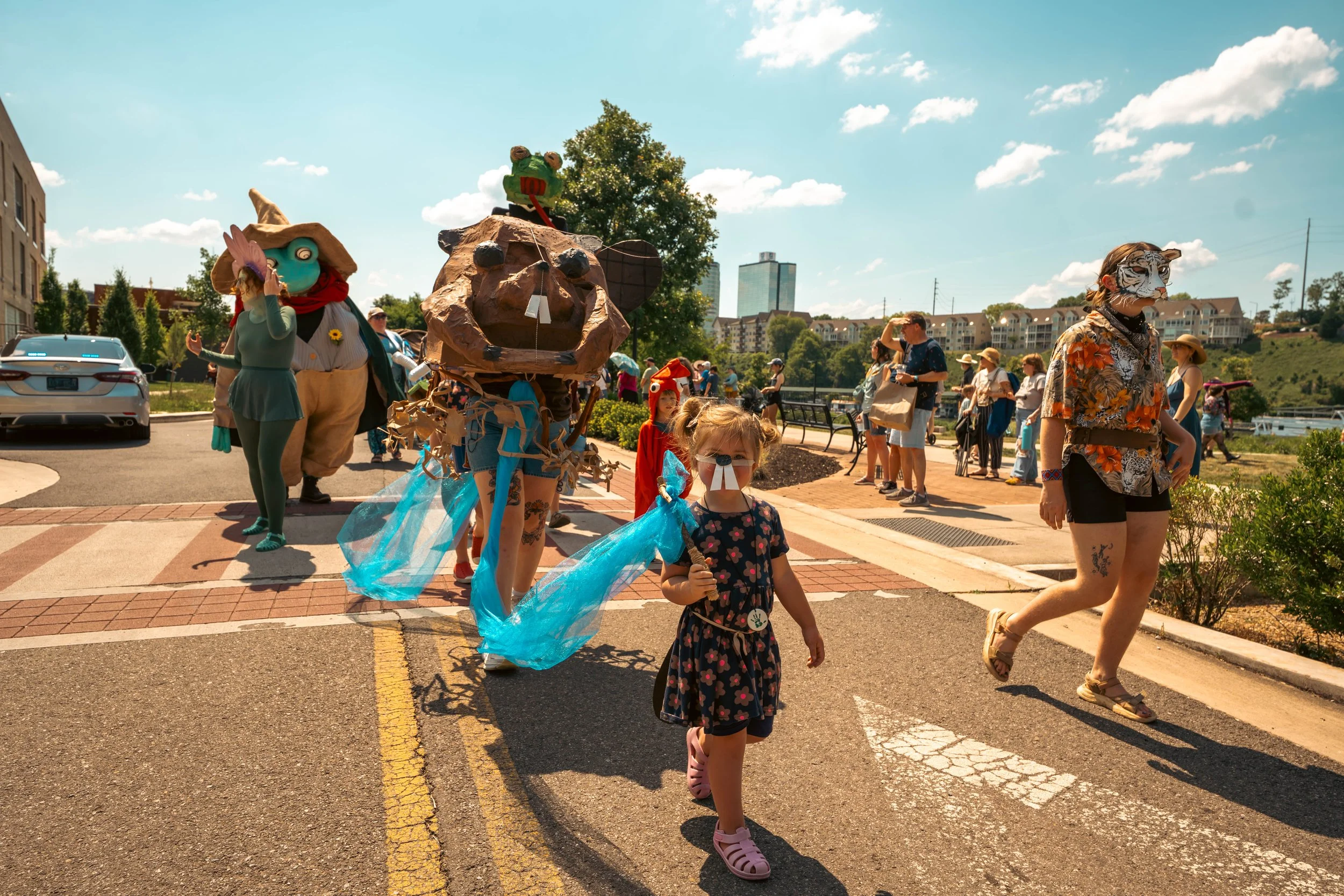 Copy of TarynFerro_Cattywampus_Parade_26-251.jpg