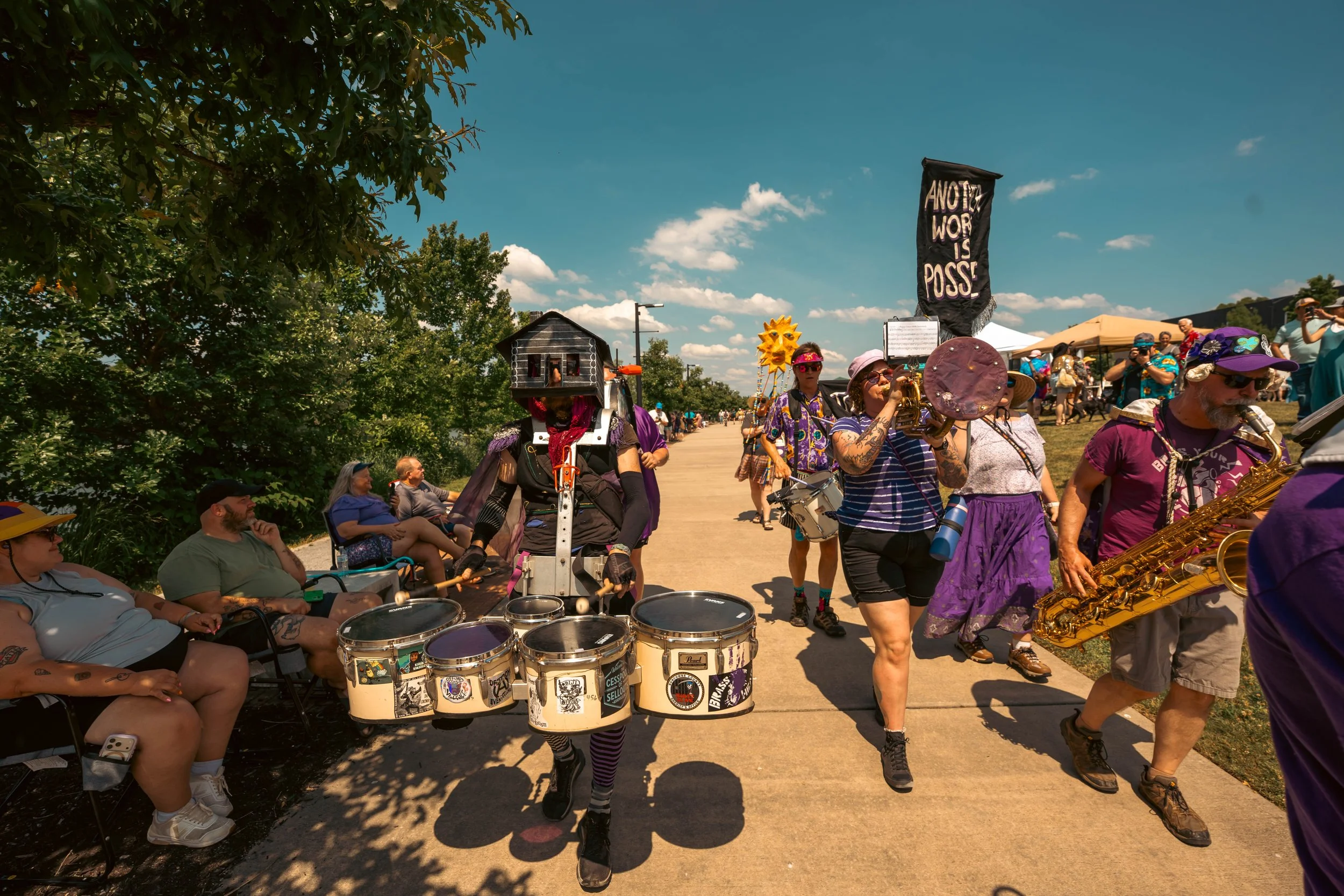 Copy of TarynFerro_Cattywampus_Parade_26-201.jpg
