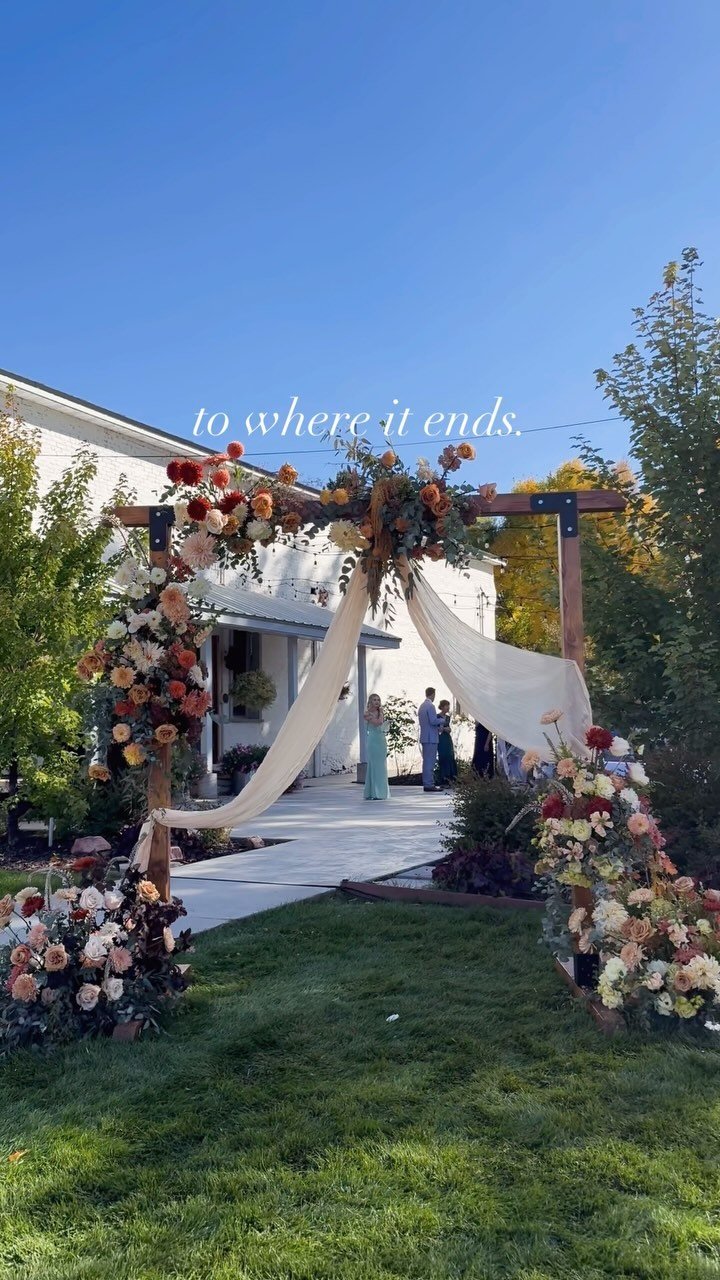 Still dreaming about this arch from last week while I work on building another one. 💕
.
.
.
#weddingarch #weddingflowers #utahwedding #flowers #florist #weddingflorist #fallwedding #fallflowers #dahlia #explorepage #discoverunder5k