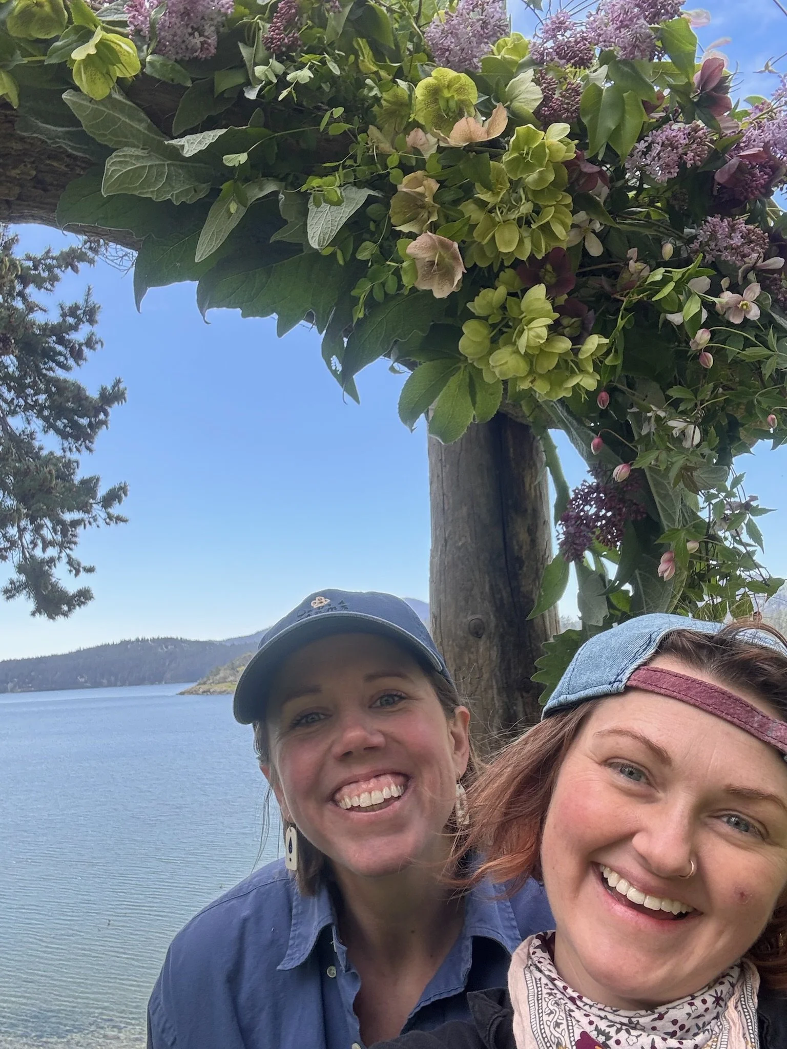 orcas island floral wedding.JPG