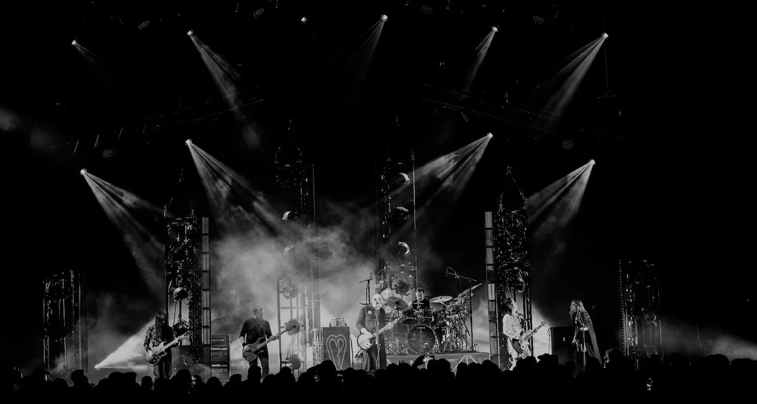 REVIEW: The Smashing Pumpkins, Interpol, Rival Sons at Jones Beach Theater | 08.30.2023