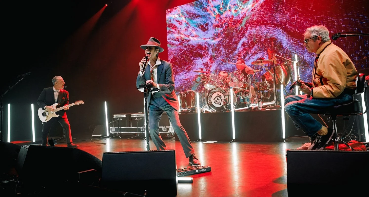 REVIEW: Porno For Pyros, Tigercub at The Wellmont Theater | 03.10.2024