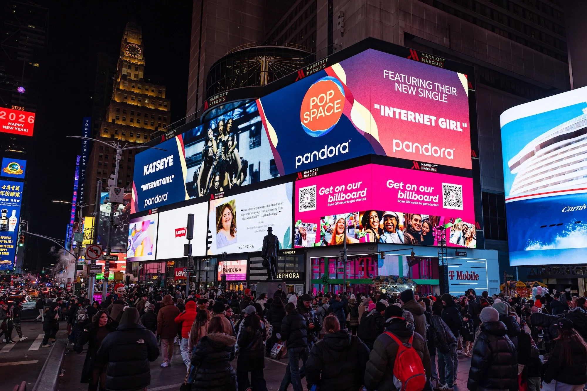 PANDORA_TIMESSQUARE_20260103_KATSEYE_12693.JPG