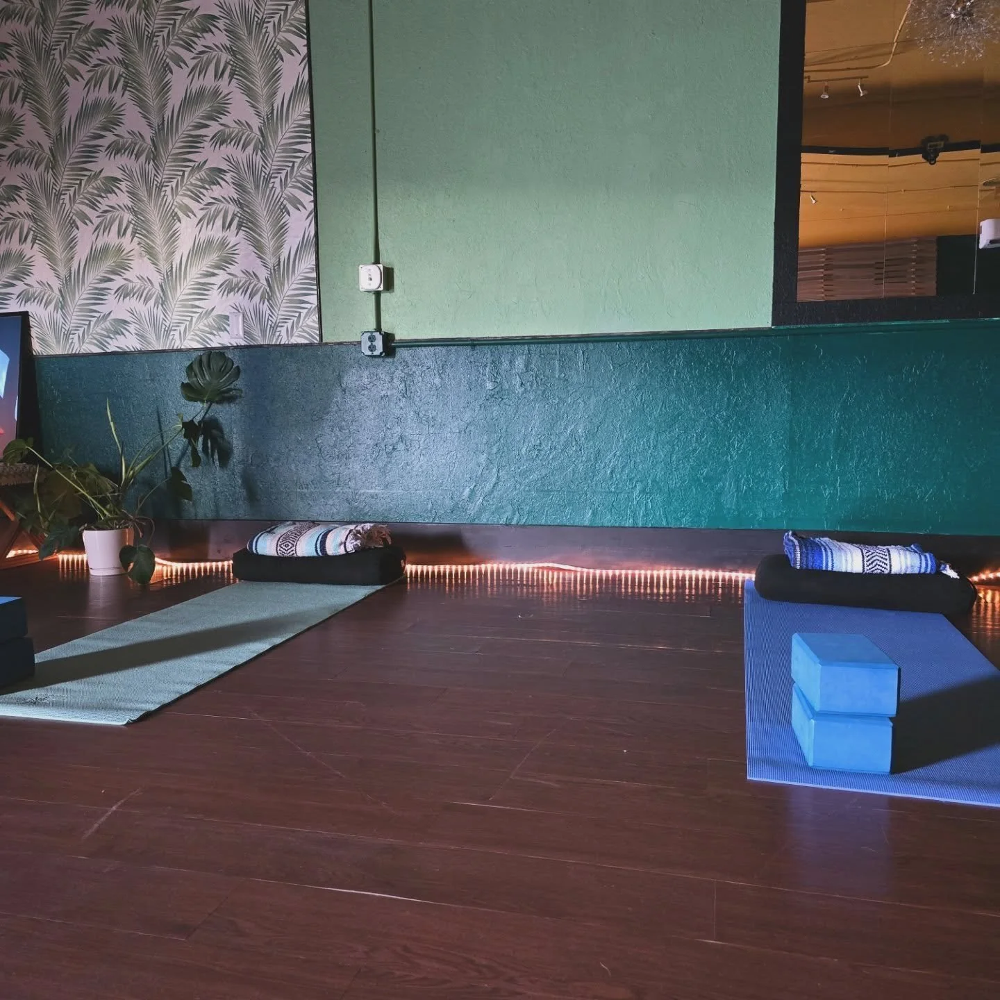 Foundational Flow is a class that is truly perfect for all levels of yoga experience! Our goal here, believe it or not, is to help you build a solid foundation of yoga knowledge and practice 😉 

Currently this class is being offered on Fridays at 9a