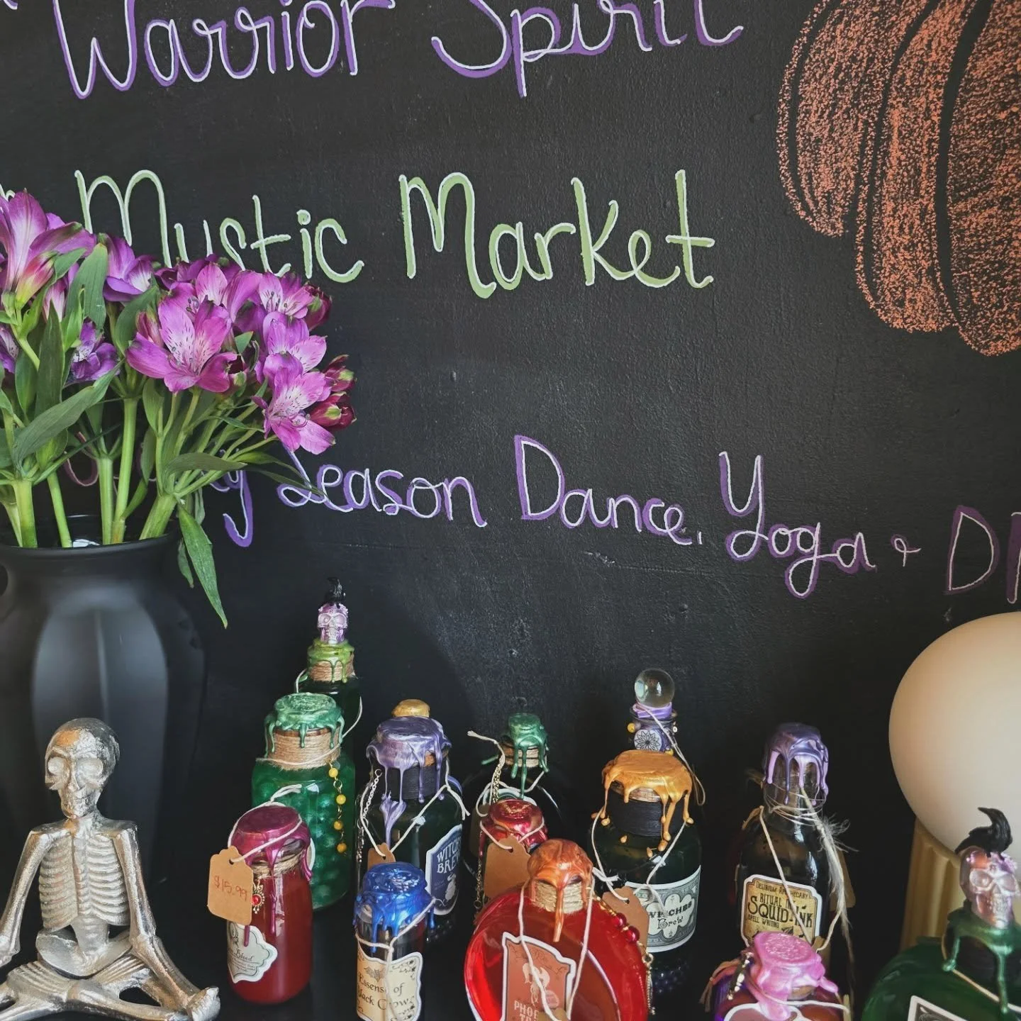 Big thank you to everyone who stopped by the Mystic Market and Downtown Trick or Treat yesterday! It was so much fun to see all of the costumes, chat with you all, and celebrate Halloween in our studio for the first time 🎃🍬

We're wrapping up Octob