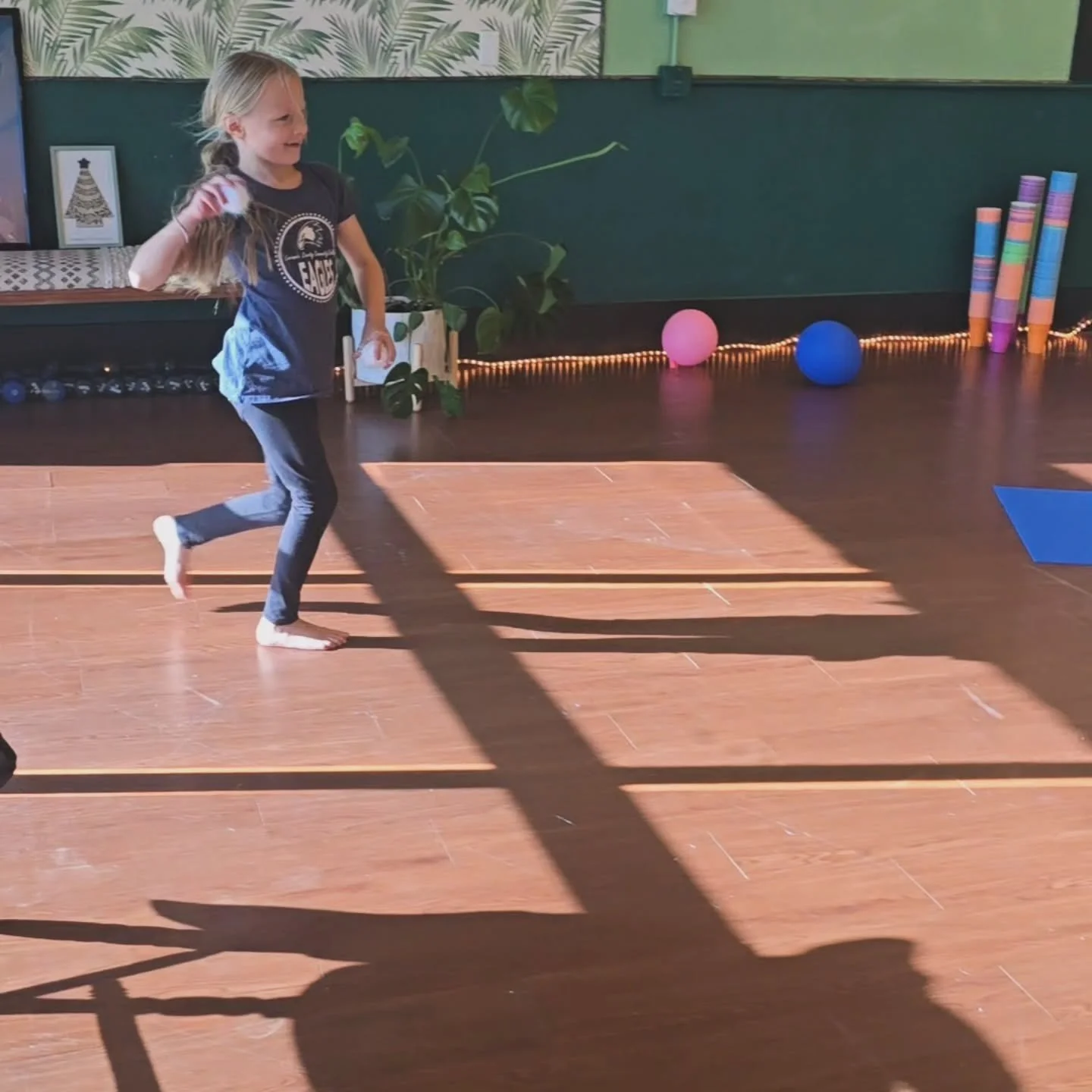 From an indoor snowball fight (hopefully not the only kind of snowball fight we get this winter?!), to crafting New Year's Eve poppers, and all the yoga and movement in between, we had so much during today's winter camp! 

No worries if you missed it