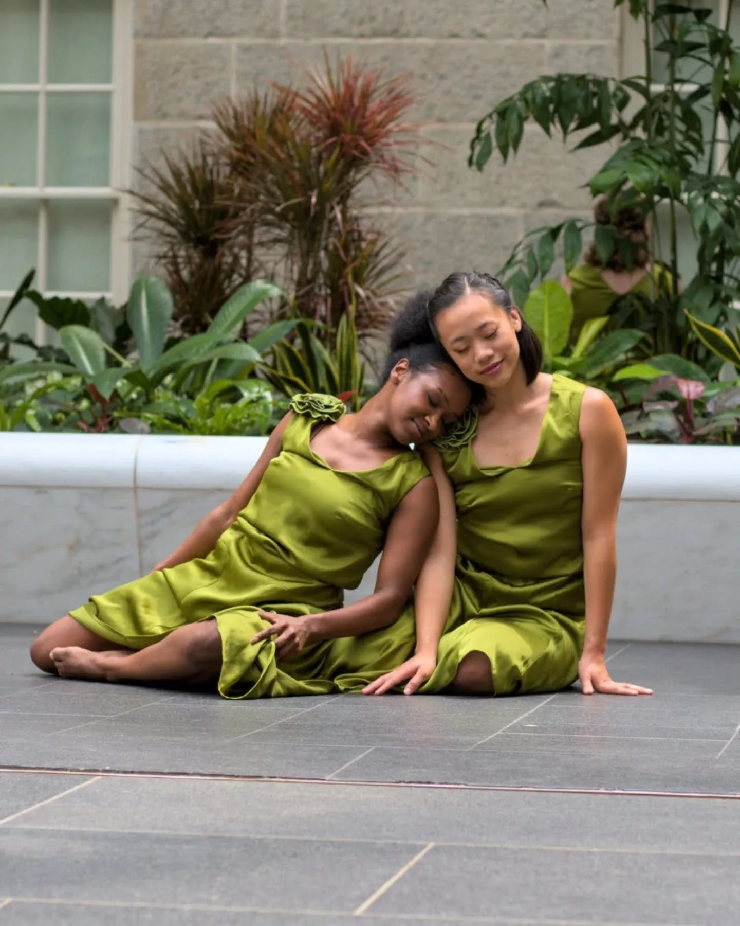 Cherchez la Femme at the National Portrait Gallery 🌈&nbsp;

Choreographed by Madeline Maxine Roman.

Performed by Destiny Arlette, Khiana Gilmer, Madeline Maxine Roman, and Baylee Wong.&nbsp;

Original music by Valentina Roman.&nbsp;

Intimacy direc