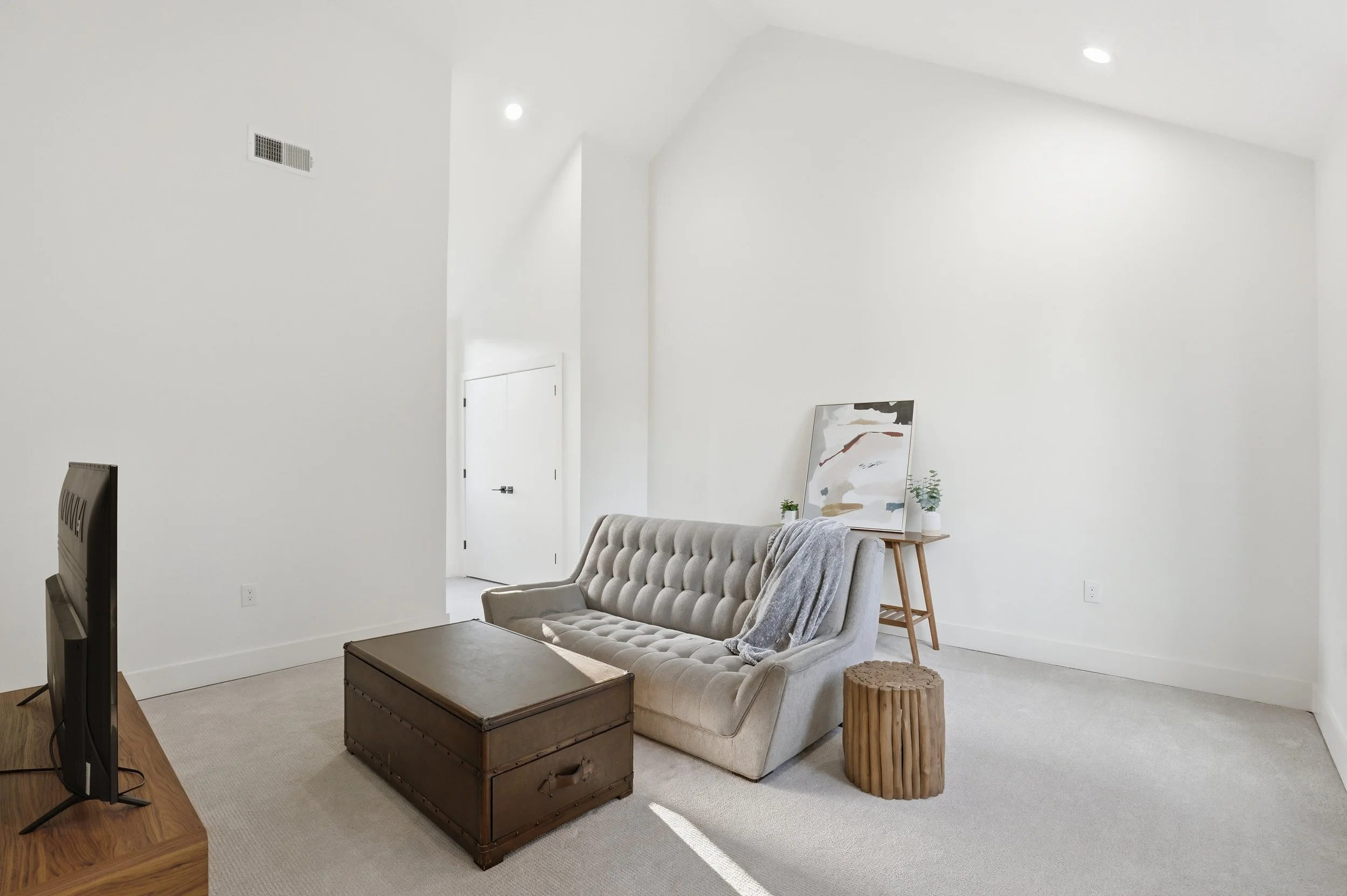 377 Lucerne Boulevard - Hilary Cleveland-77.jpg