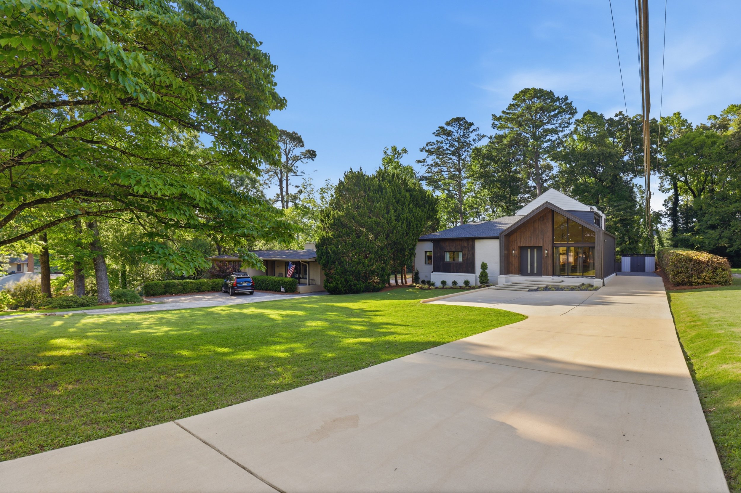 377 Lucerne Boulevard - Hilary Cleveland-6.jpg