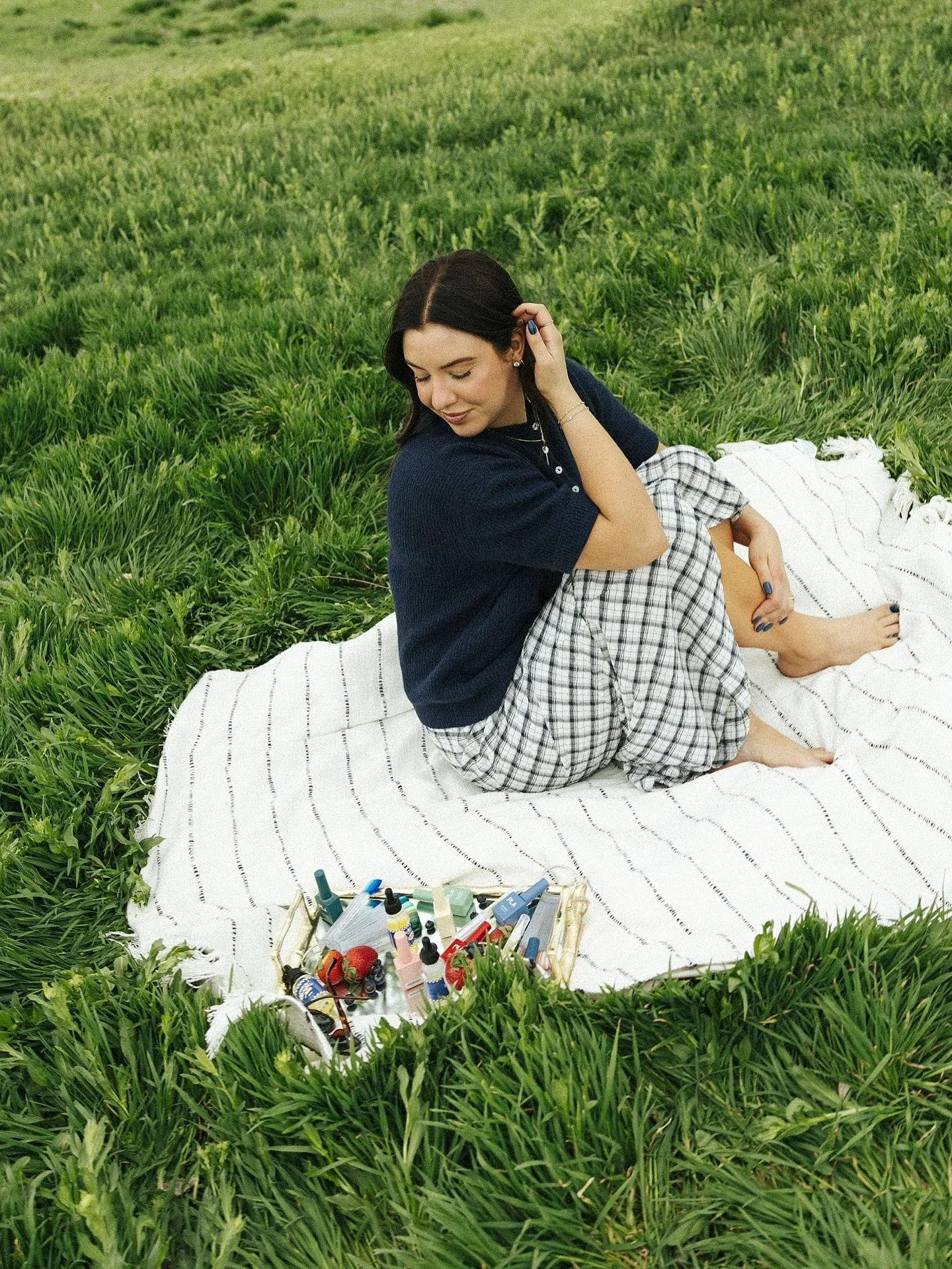 Branding pics for my favorite nail tech of five years, @loveyournailsis :) 💅🐞🌿🦋🌤️ Five years of watching Kyra grow her business and truly go above and beyond for her clients. I am so proud of her and honored I got to take these cutie pics for he