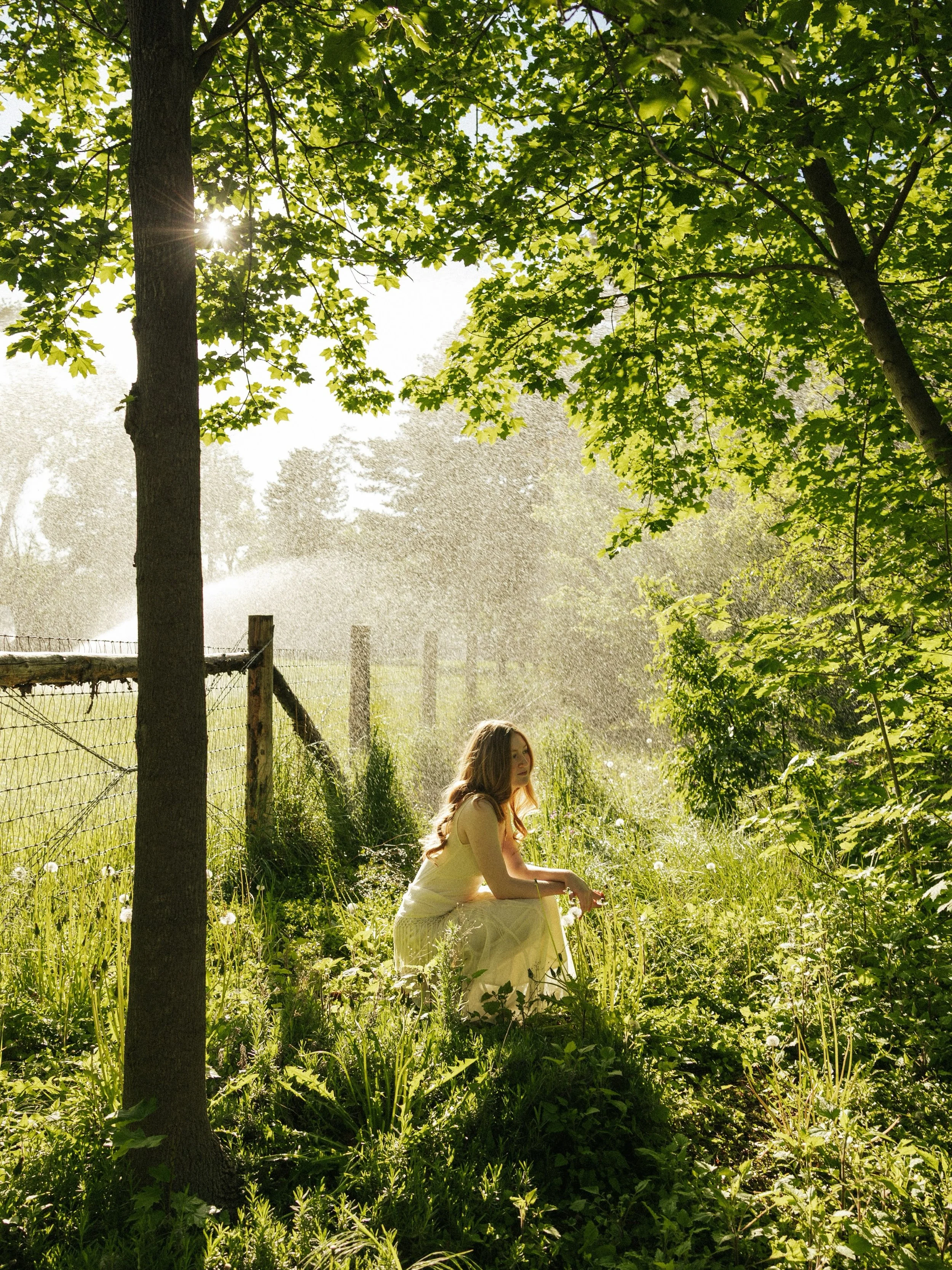 Lucy&rsquo;s senior pics, pt. 1!!!! 🌿🦋 When we pulled up to her property, my jaw was on the floor. The most beautiful girl &amp; location <3