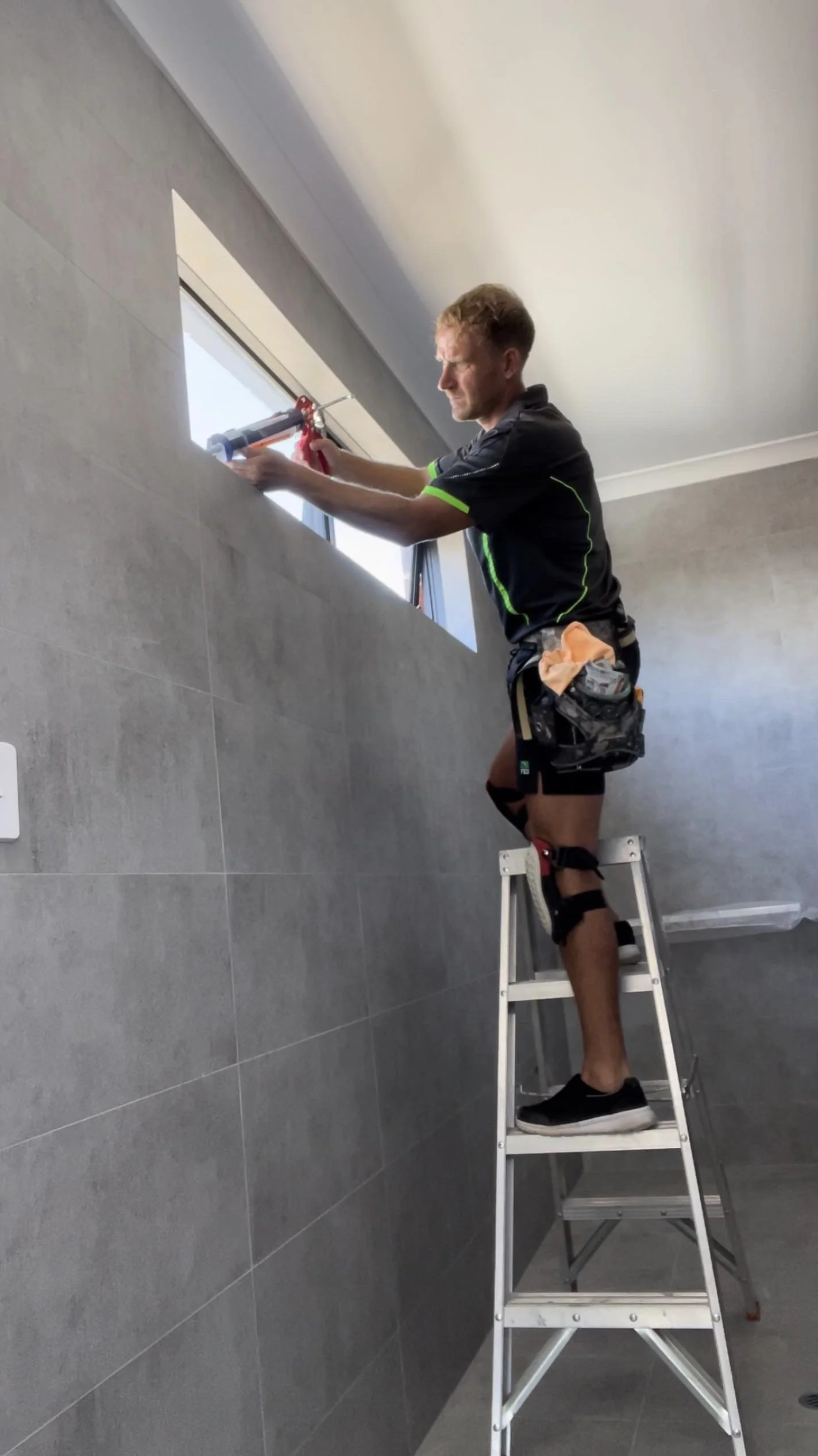 Bathroom silicone caulking and sealing