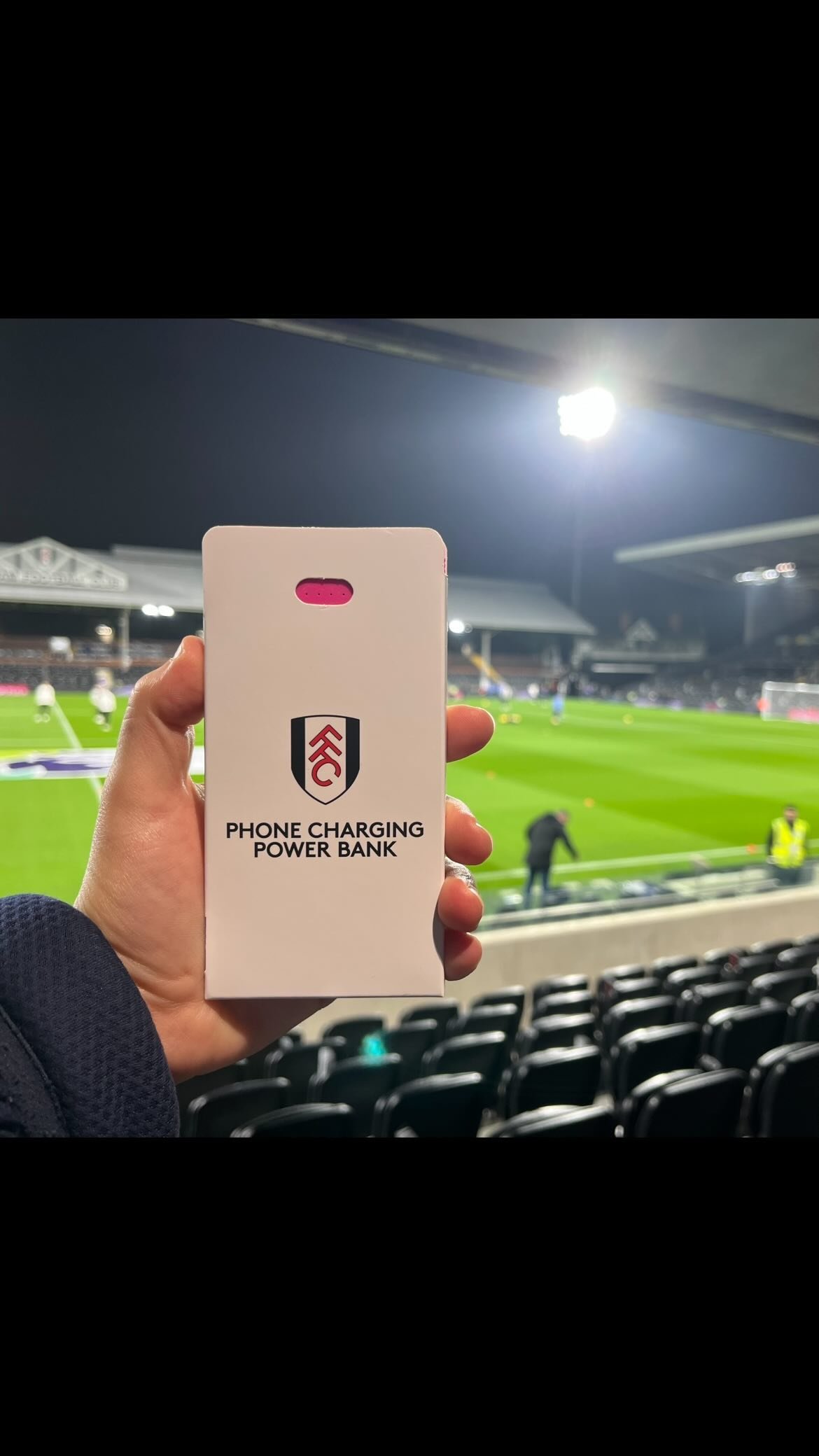 Game Day with Lifesaver, Fulham vs Brentford!
Capture every moment at Fulham FC with a Lifesaver! Stay fully charged so you don’t miss a moment, or a late winner!
@fulhamfc
#fulhamfc #fulham #fulhamfootballclub #lifesaverpower #phonecharger