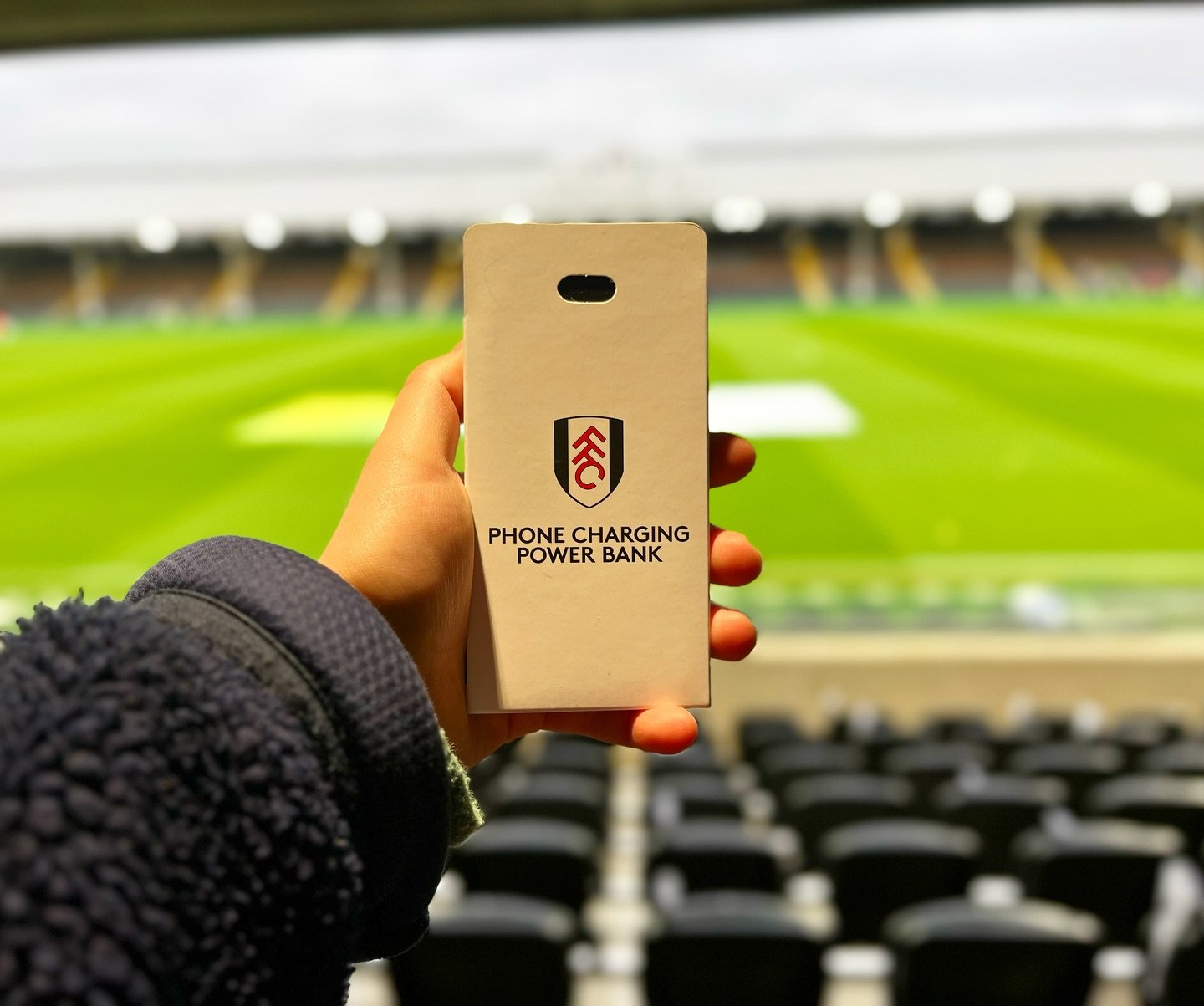Keeping you powered on @fulhamfc
Stay connected and don’t miss a moment when you’re fully charged.
#phonecharger #powerbank #powerforall #powerforgood #fulhamfc #fulham #cravencottage