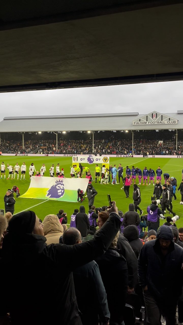 Rent and return for the day when you watch Fulham FC
@fulhamfc
#lifesaverpower #powergood #fulhamfc #fulham #powerforgood #phonecharger #powerbank #powerforgood #powerforall
