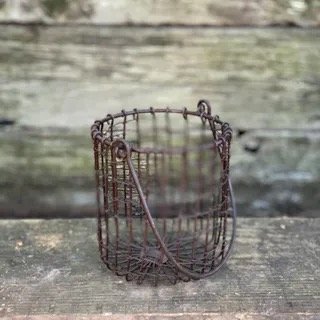 Wire Hanging Vessel