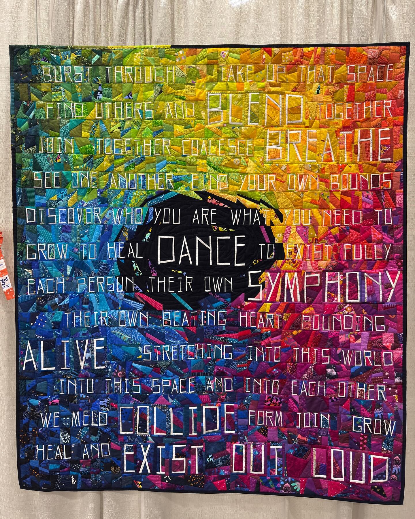 NOT MY WORK - Another round of #quiltcon2025 favorites. I&rsquo;m still processing everything I saw and I&rsquo;m in awe. 👀🥰
