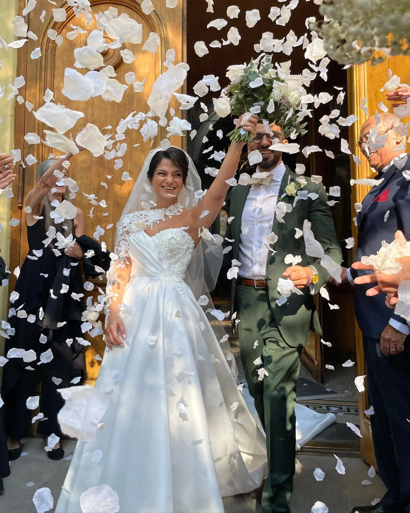 To a most beautiful Georgian wedding. Thank you for filling our hearts with so much love and so much cha cha, we love you @geeskndr @leylaraffoo ❤️❤️